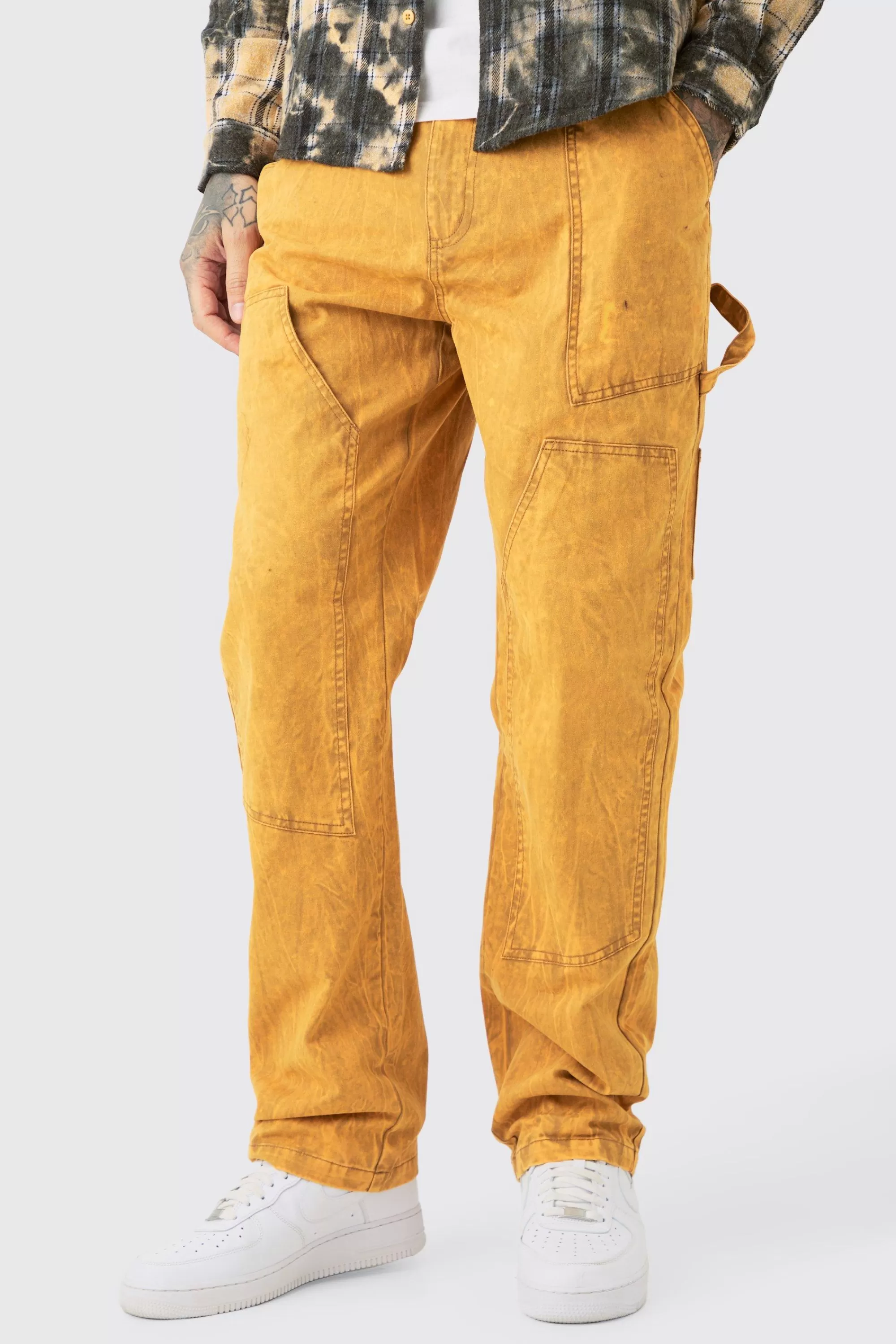 boohooMAN Tall Fixed Waist Enzyme Wash Straight Leg Carpenter | UK