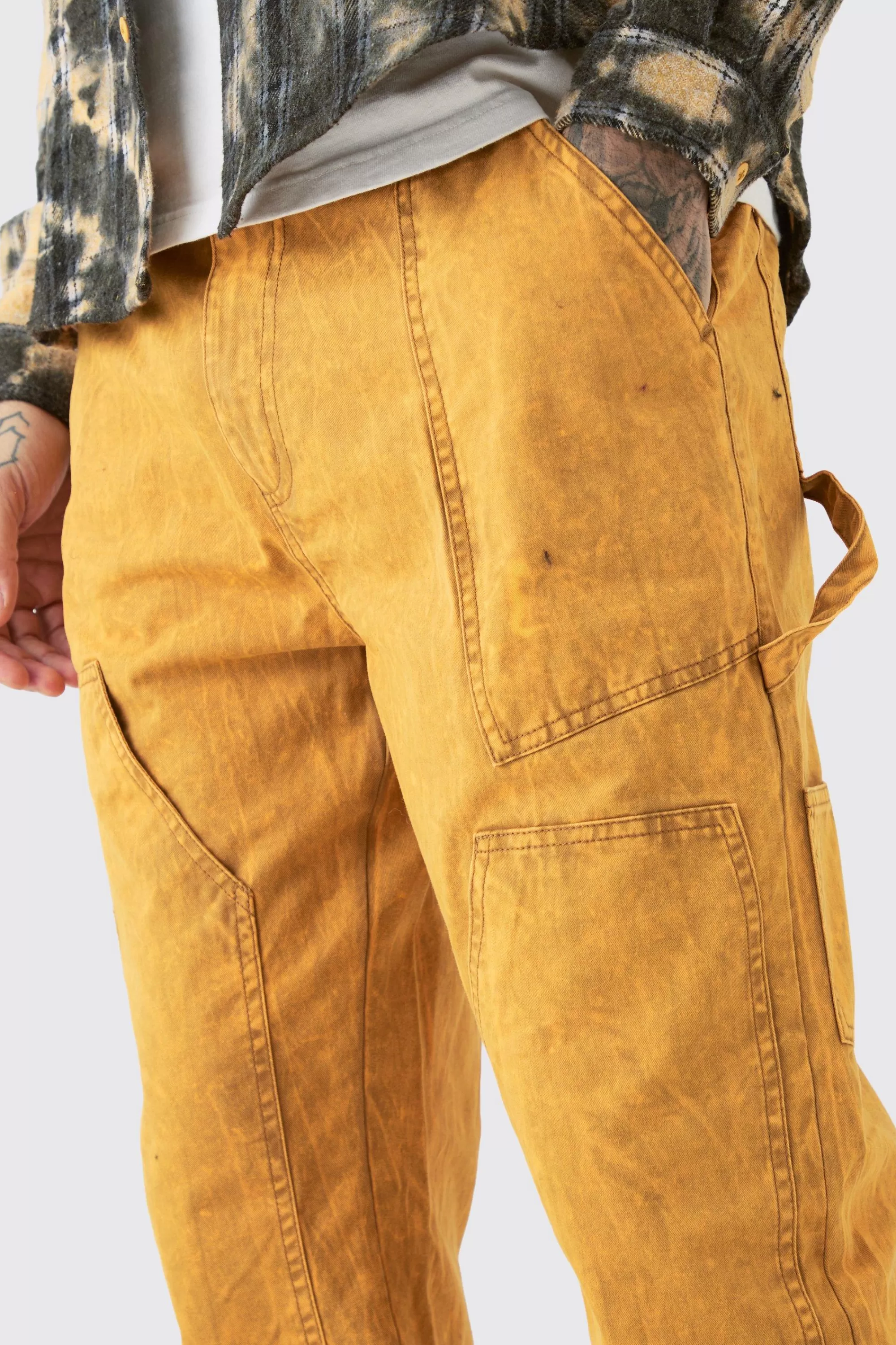 boohooMAN Tall Fixed Waist Enzyme Wash Straight Leg Carpenter | UK