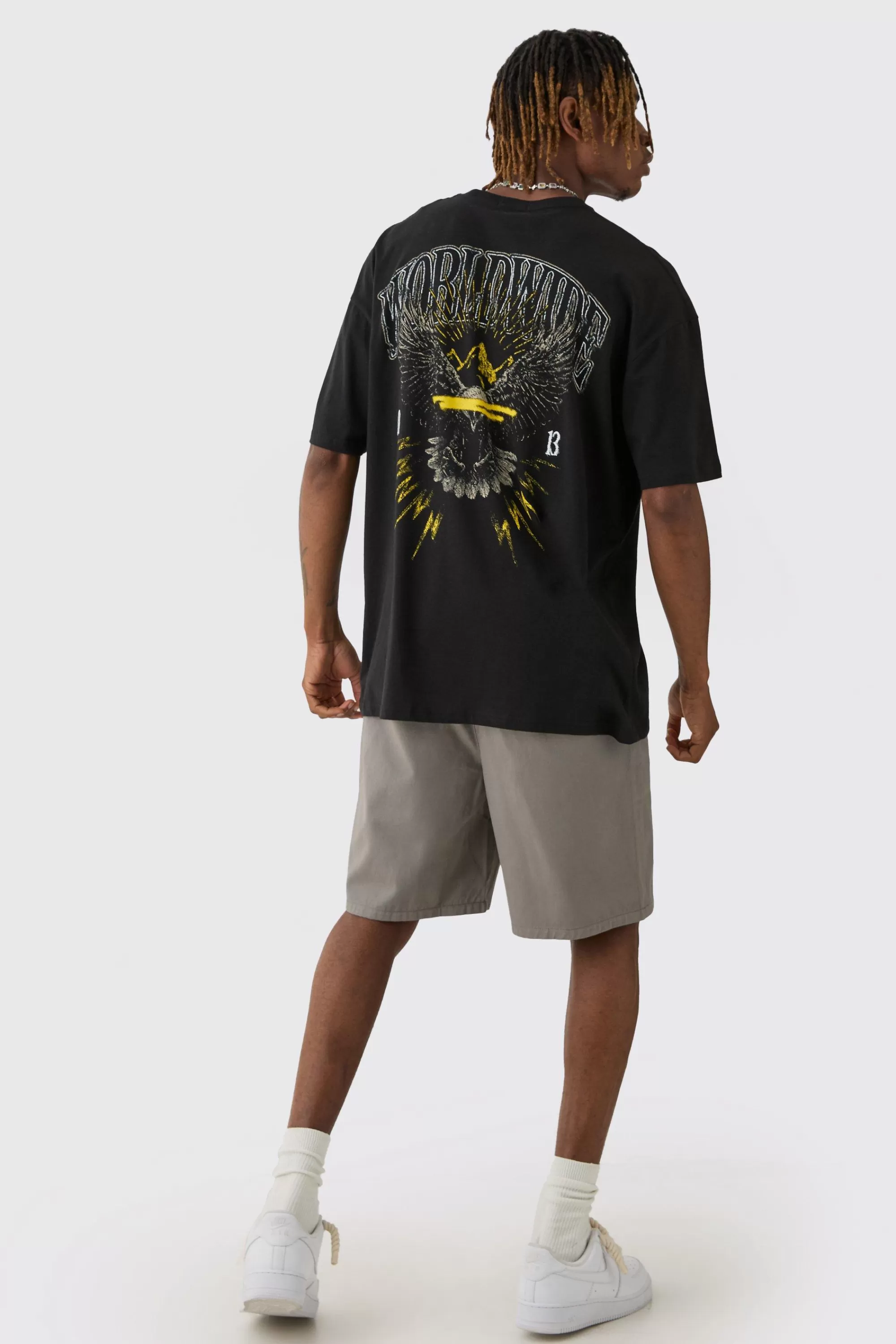 boohooMAN Tall Fixed Waist Relaxed Fit Short Shorts | UK