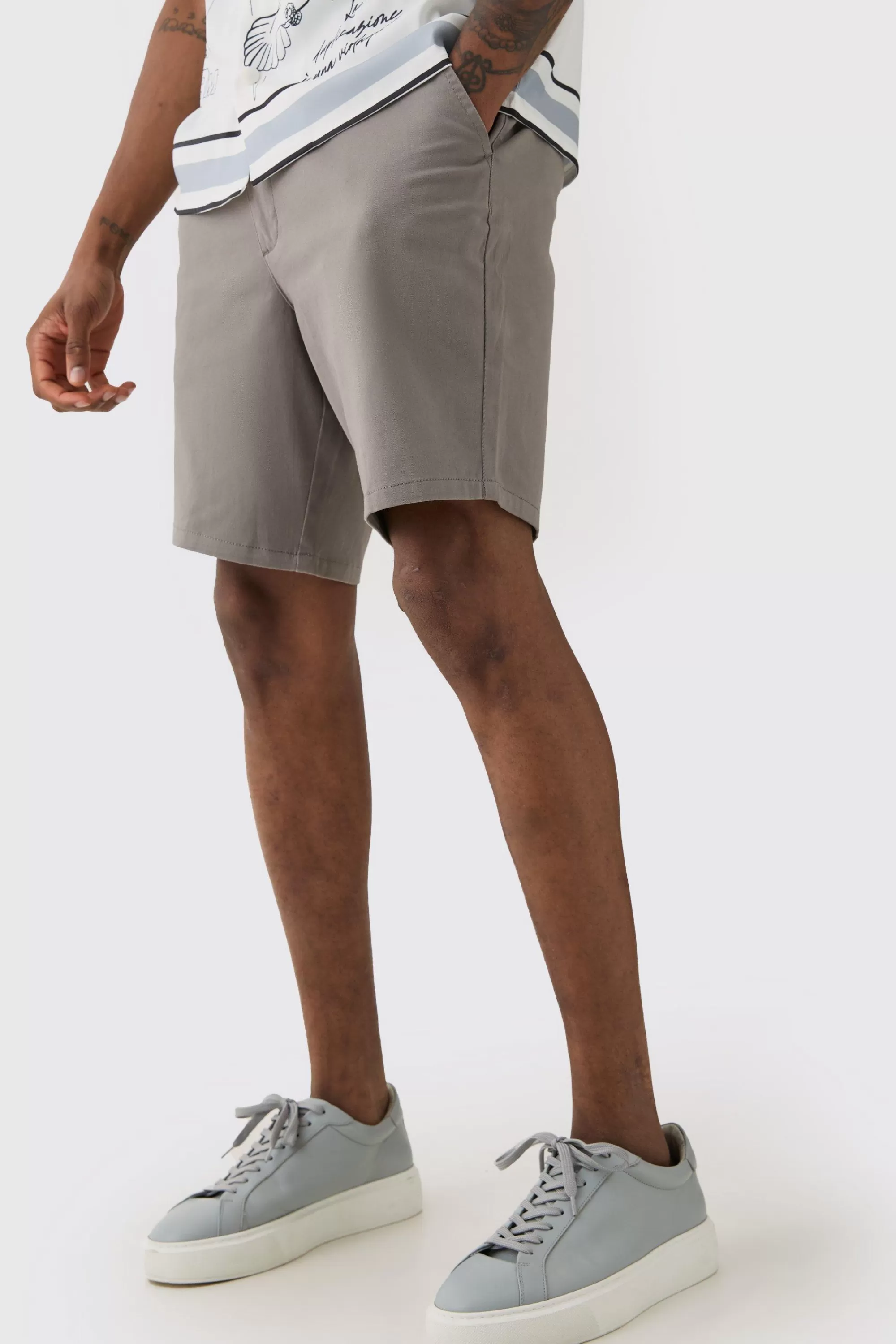 boohooMAN Tall Fixed Waist Skinny Fit Chino Shorts | UK