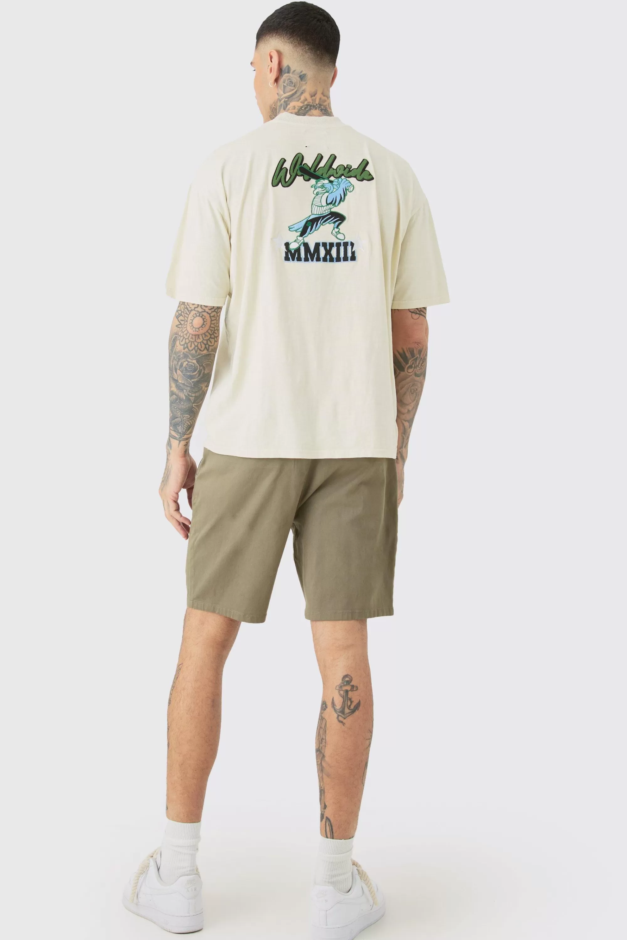 boohooMAN Tall Fixed Waist Relaxed Fit Chino Shorts | UK