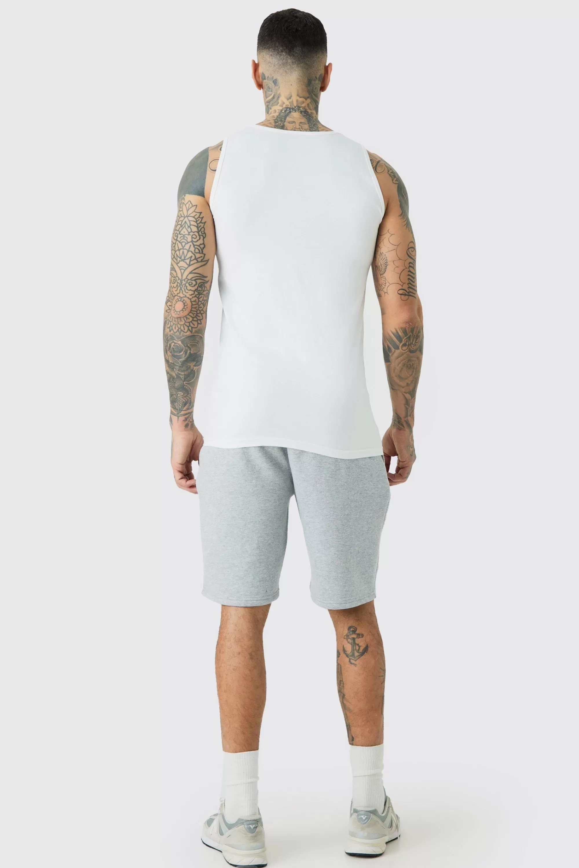 boohooMAN Tall Loose Fit Jersey Short | UK