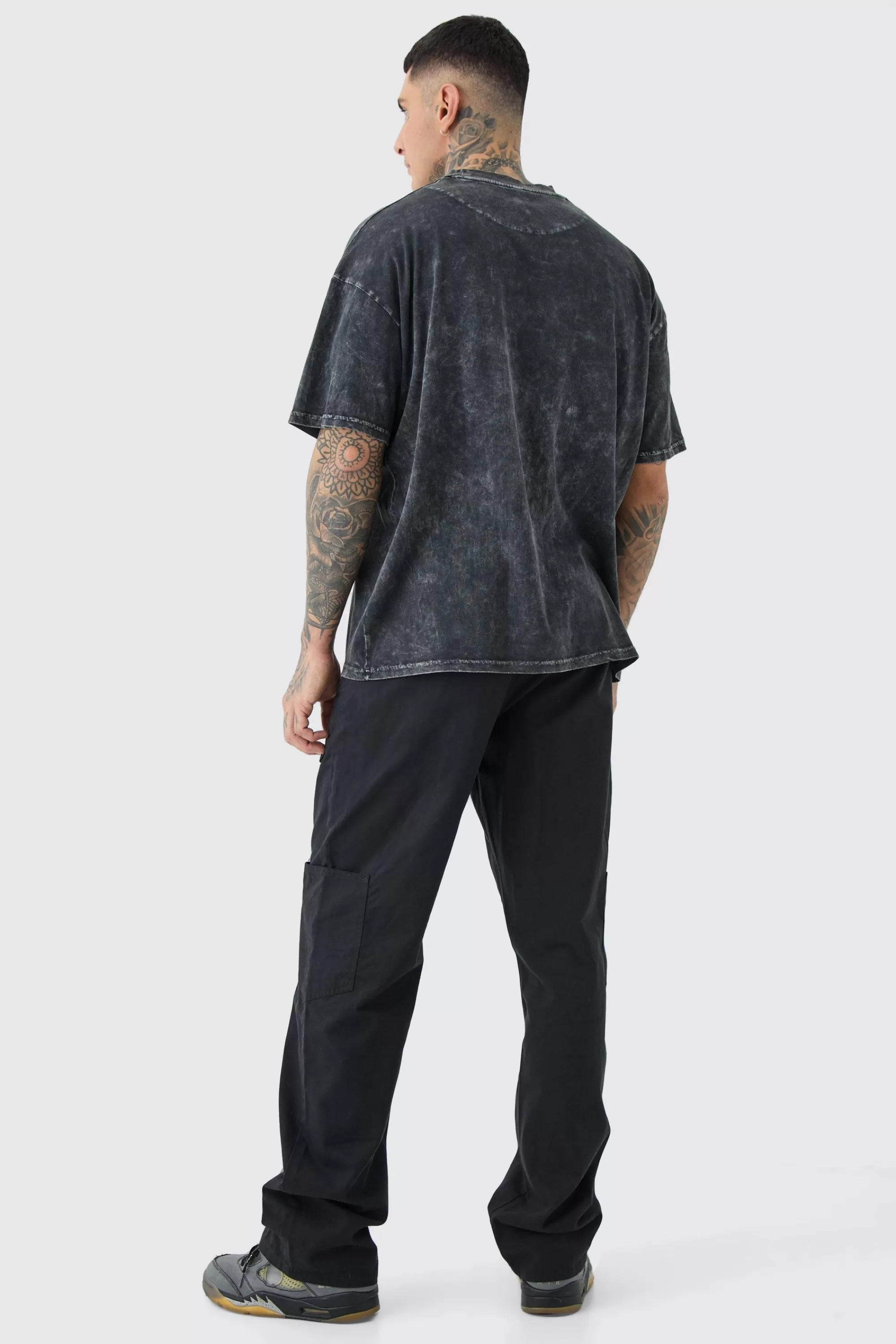 boohooMAN Tall Relaxed Fit Washed Carpenter Cargo Trouser | UK