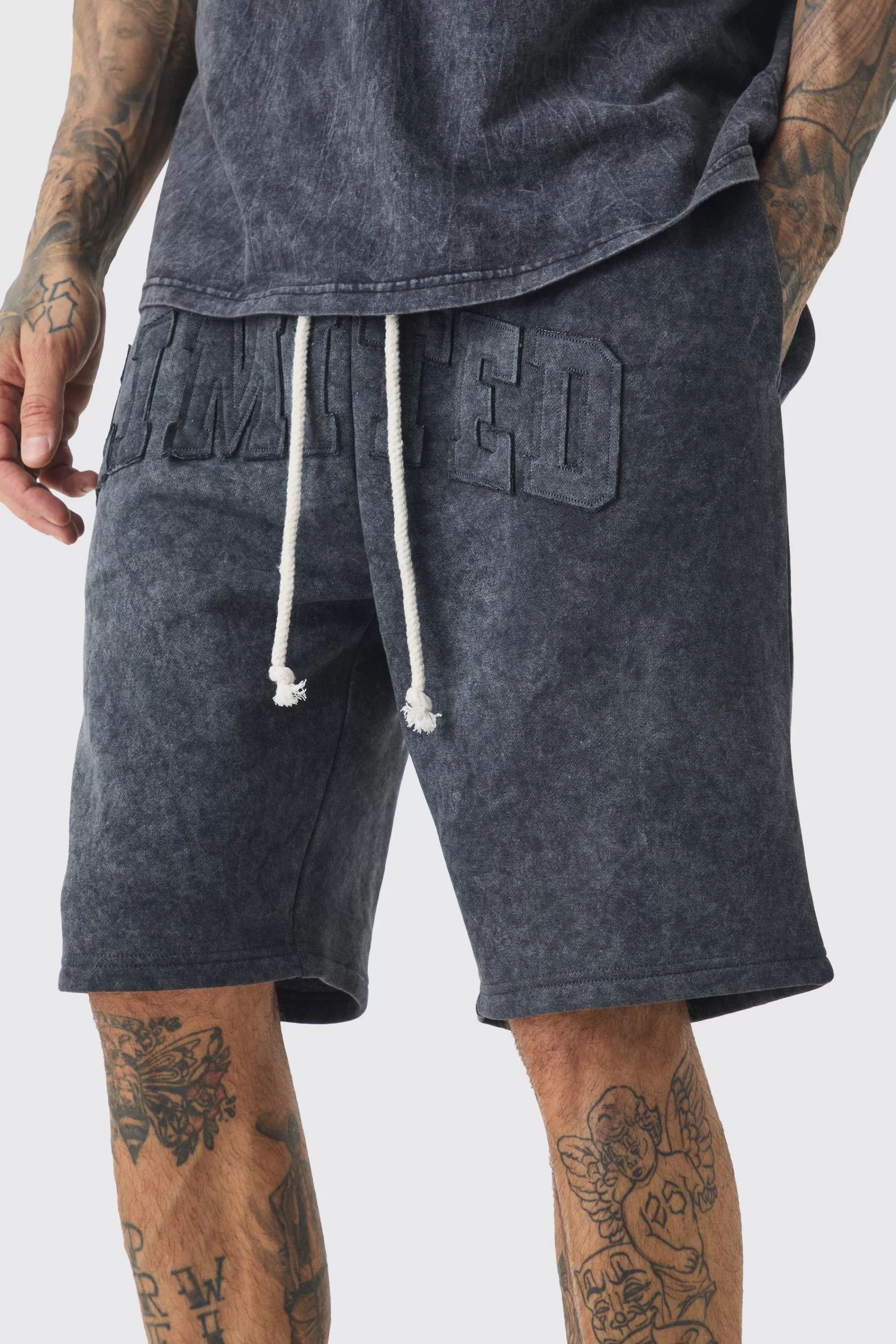 boohooMAN Tall Relaxed Limited Applique Washed Jersey Shorts | UK