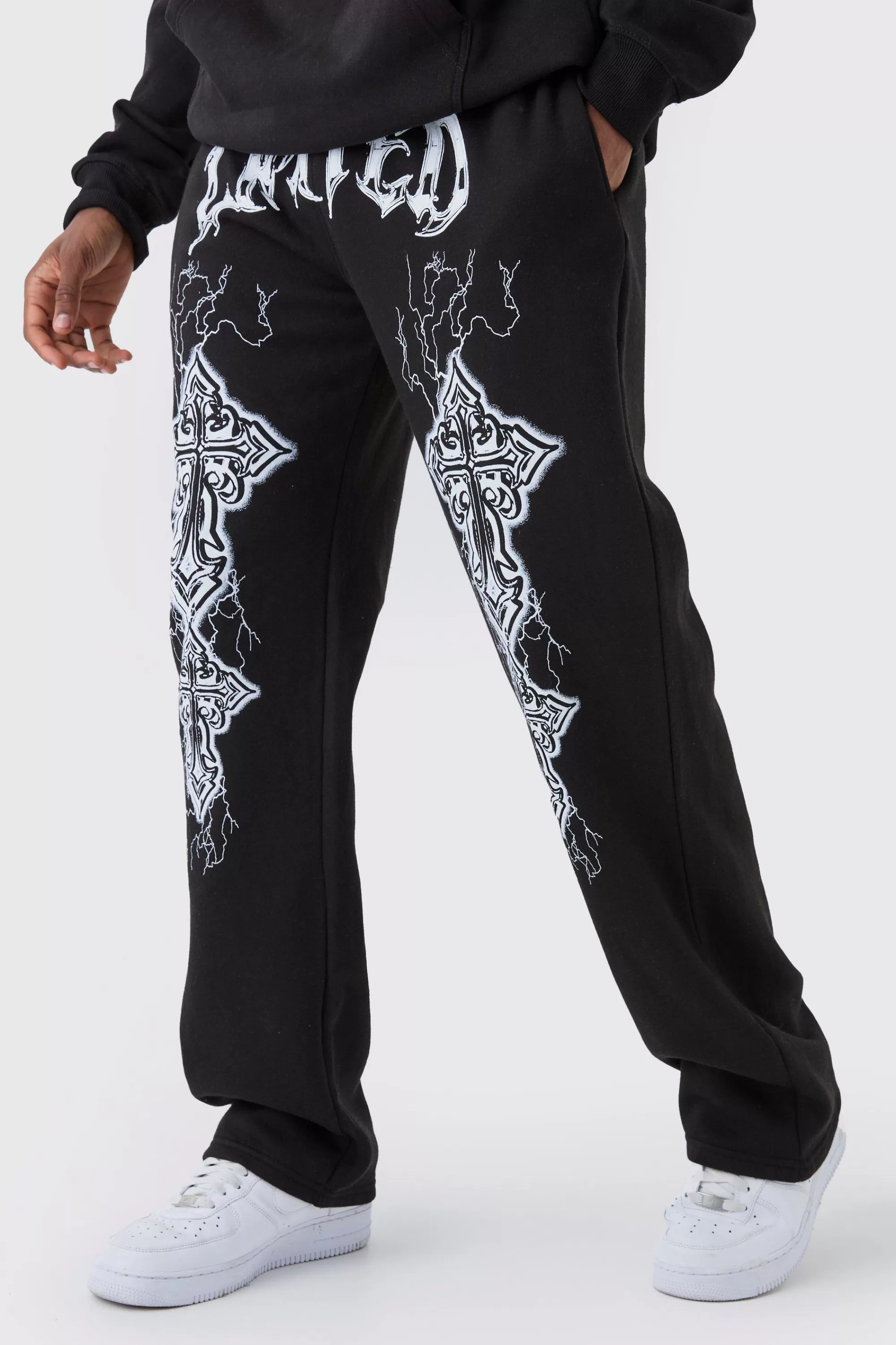 boohooMAN Tall Relaxed Worldwide Cross Jogger | UK