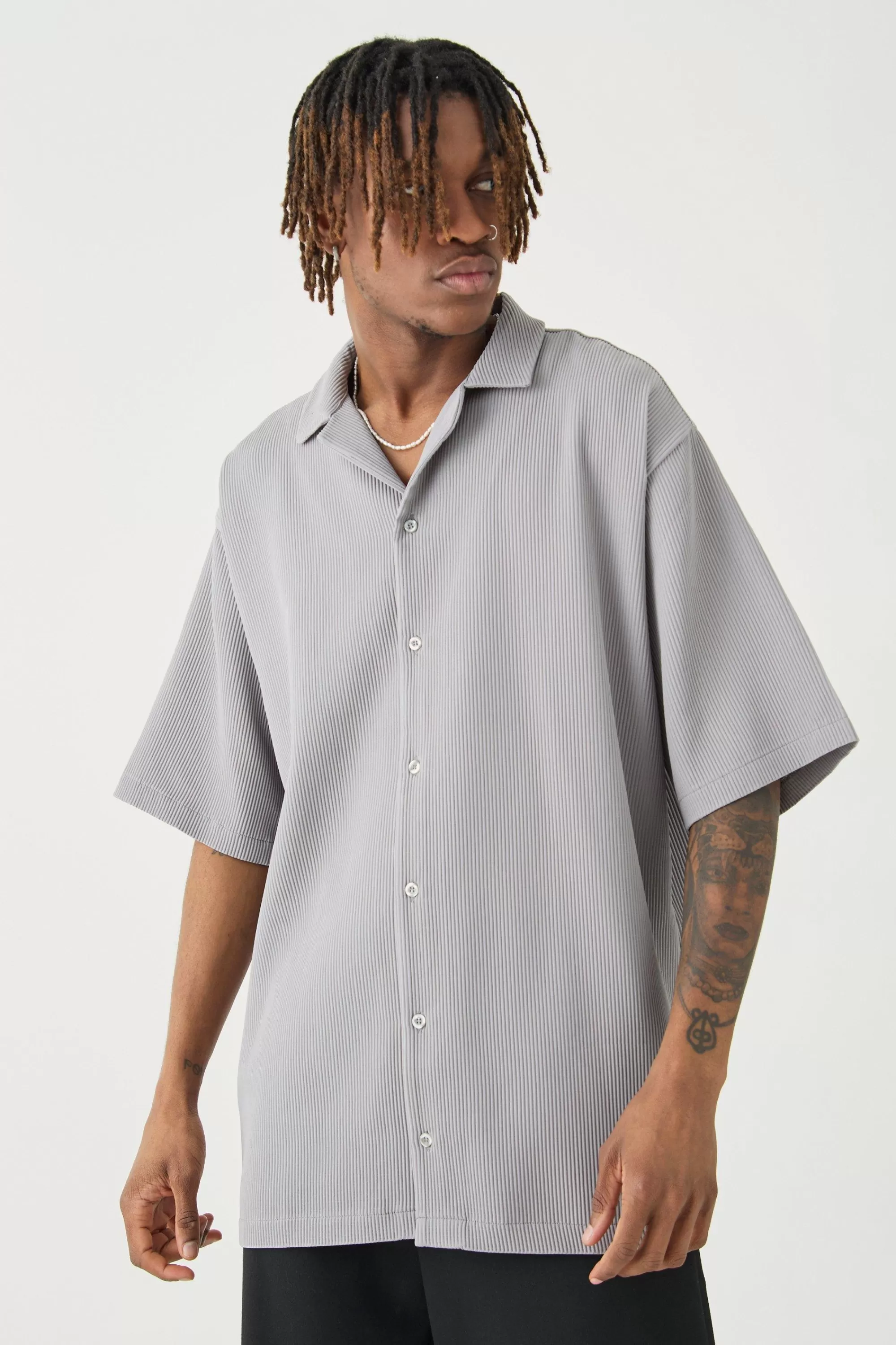 boohooMAN Tall Short Sleeve Pleated Oversized Shirt | UK