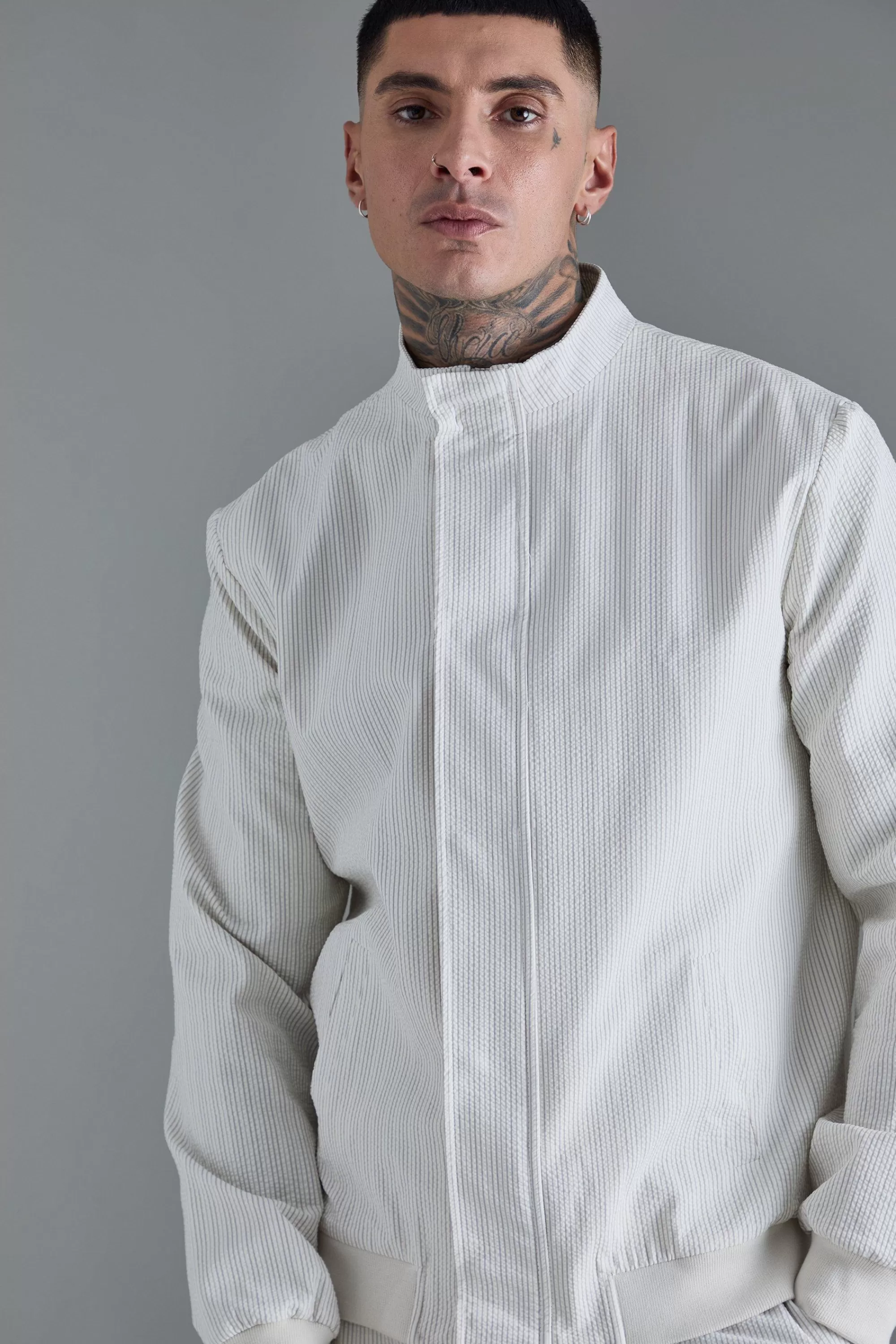 boohooMAN Tall Stripe Seersucker Smart Jacket And Short Set | UK