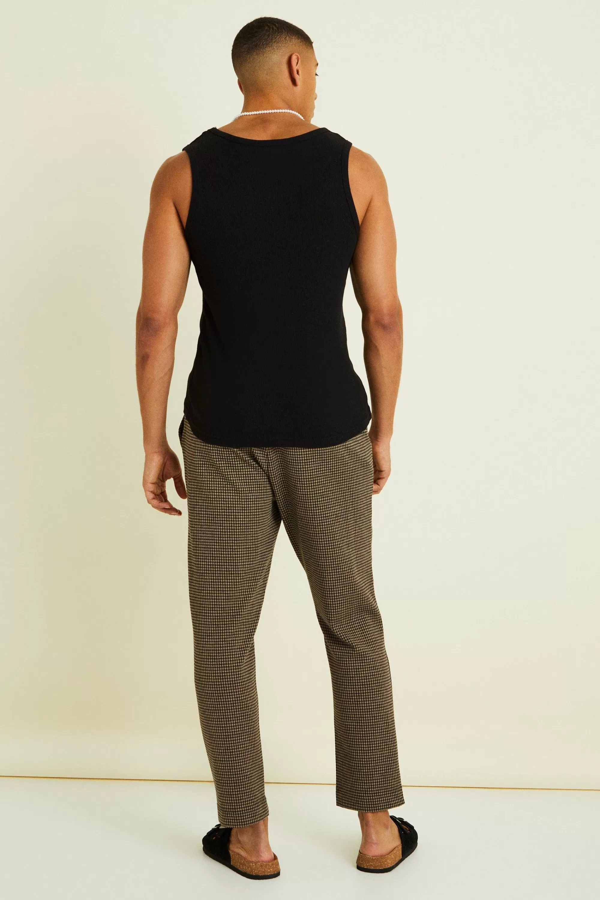 boohooMAN Tapered Crop Pintuck Elasticated Waist Smart Jogger | UK