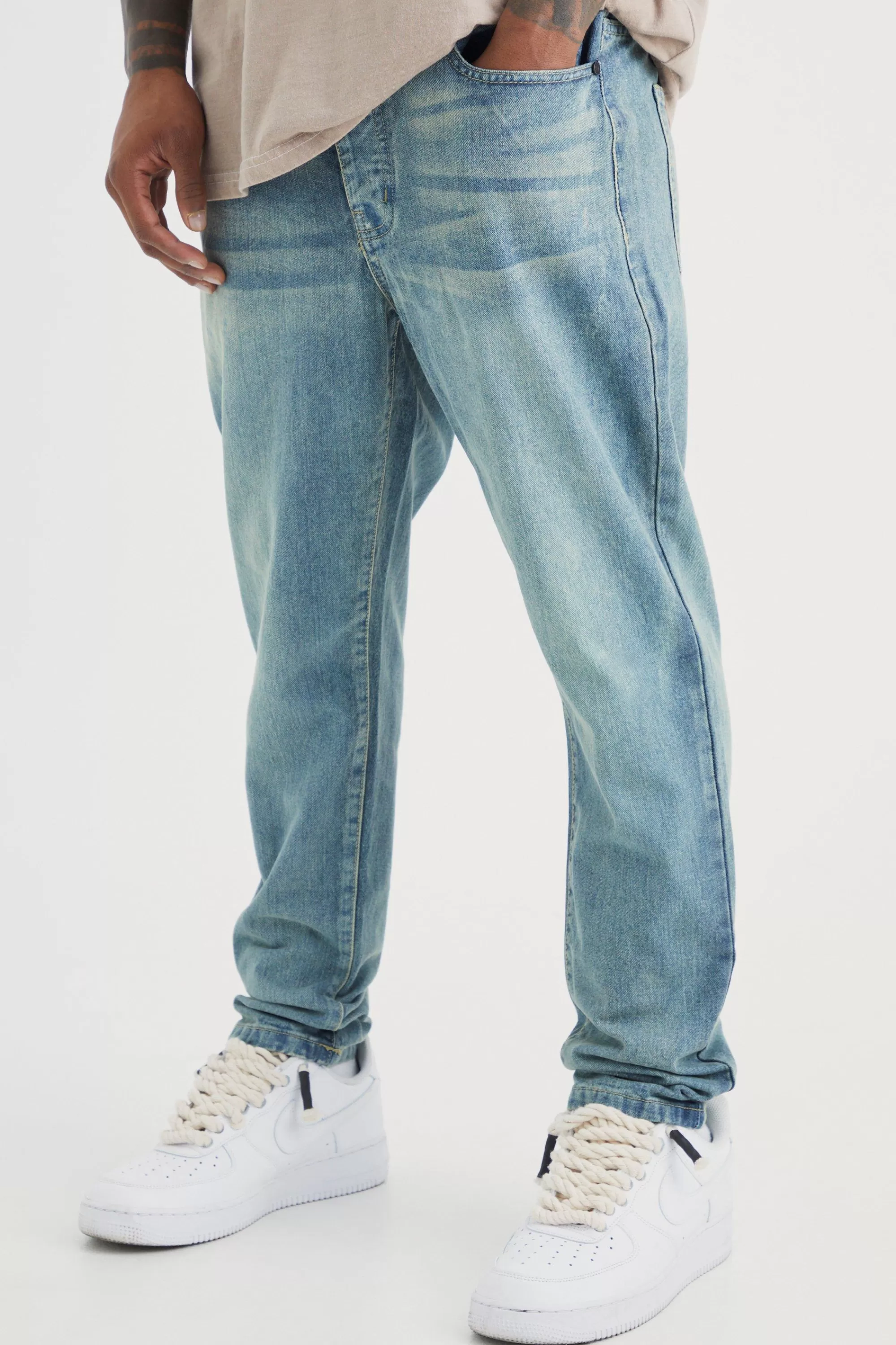 boohooMAN Tapered Rigid Jean | UK