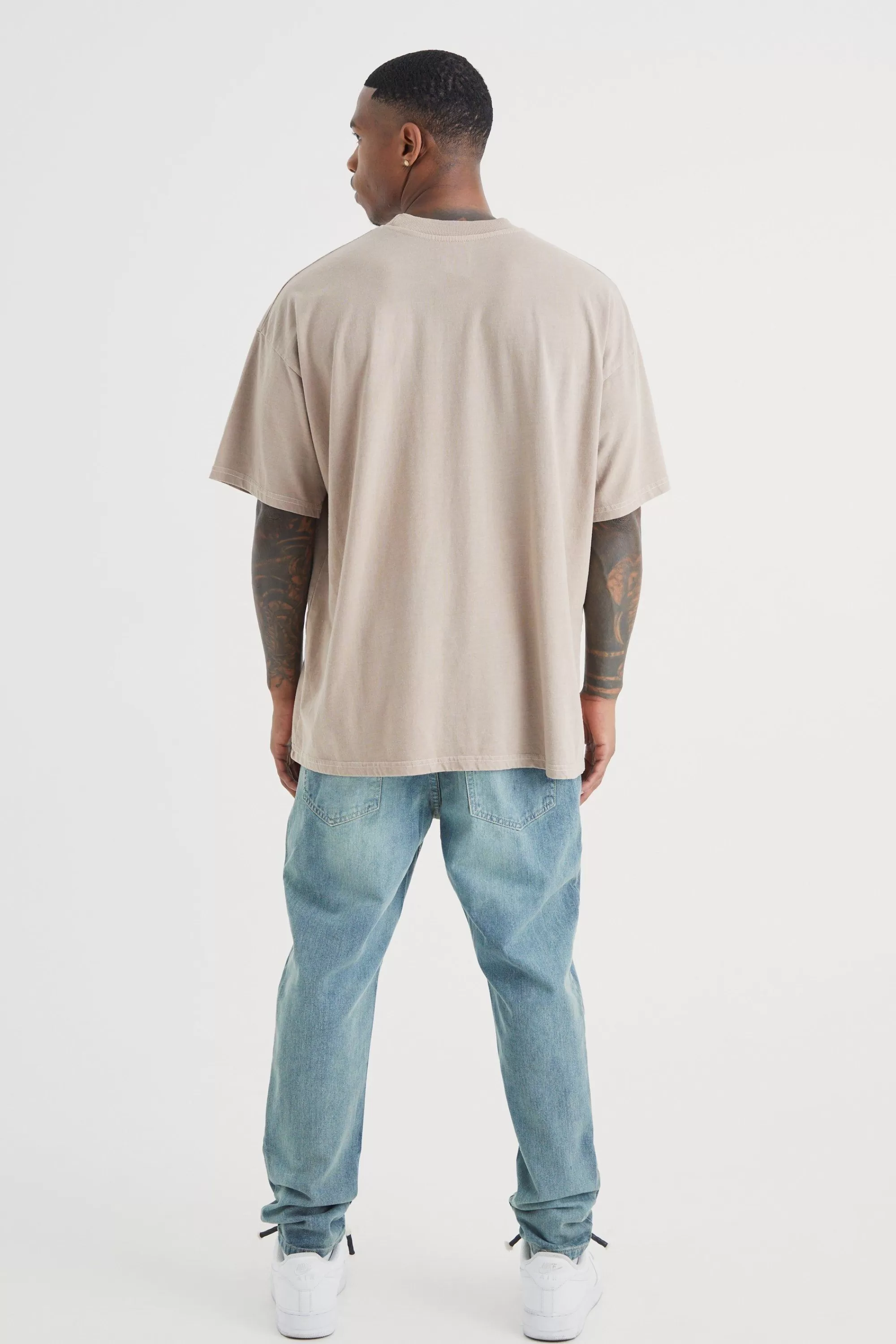 boohooMAN Tapered Rigid Jean | UK