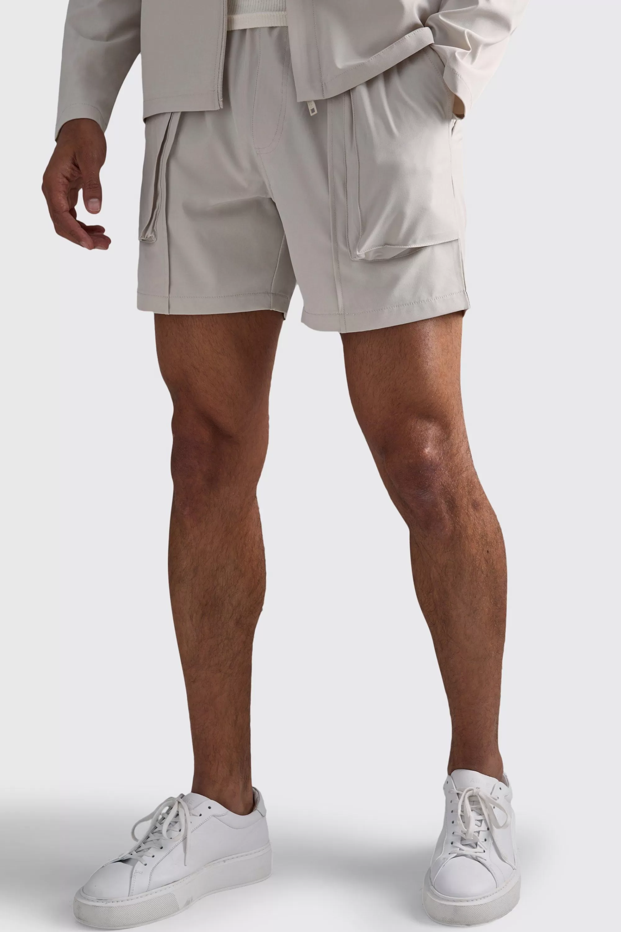 boohooMAN Technical Stretch Concealed Placket Smart Set | UK