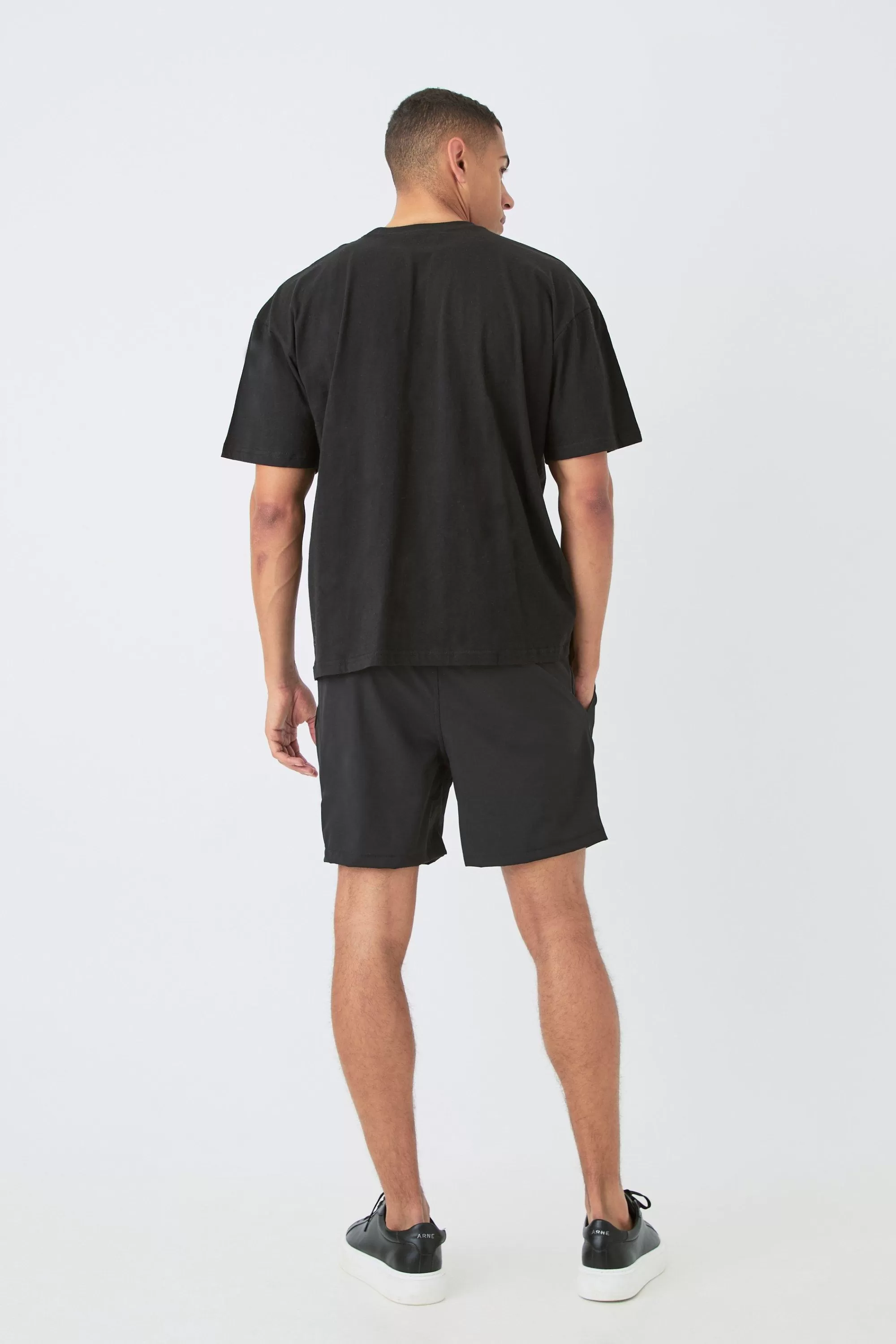 boohooMAN Technical Stretch Concealed Placket Smart Set | UK
