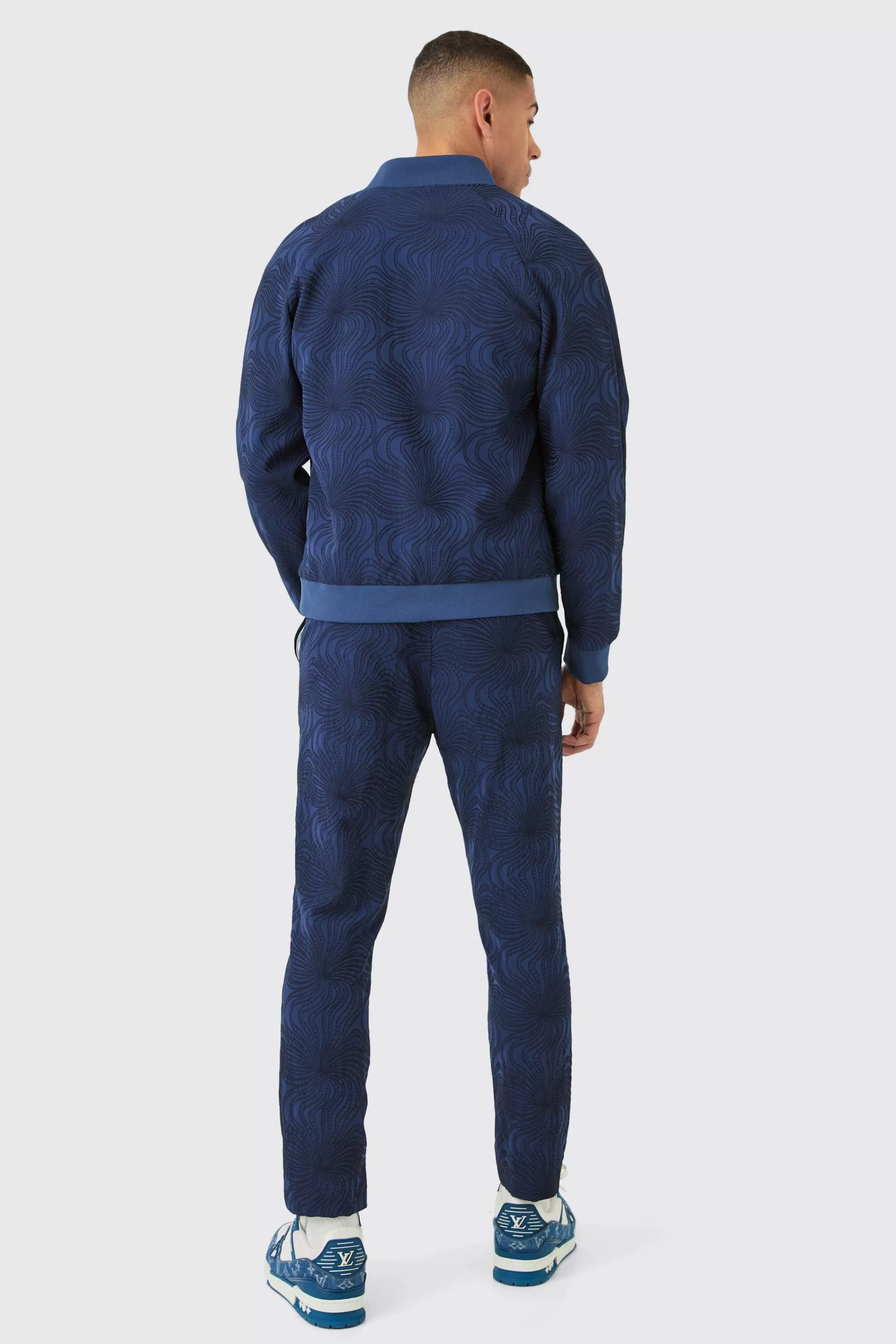 boohooMAN Textured Tailored Pintuck Tapered Trousers | UK