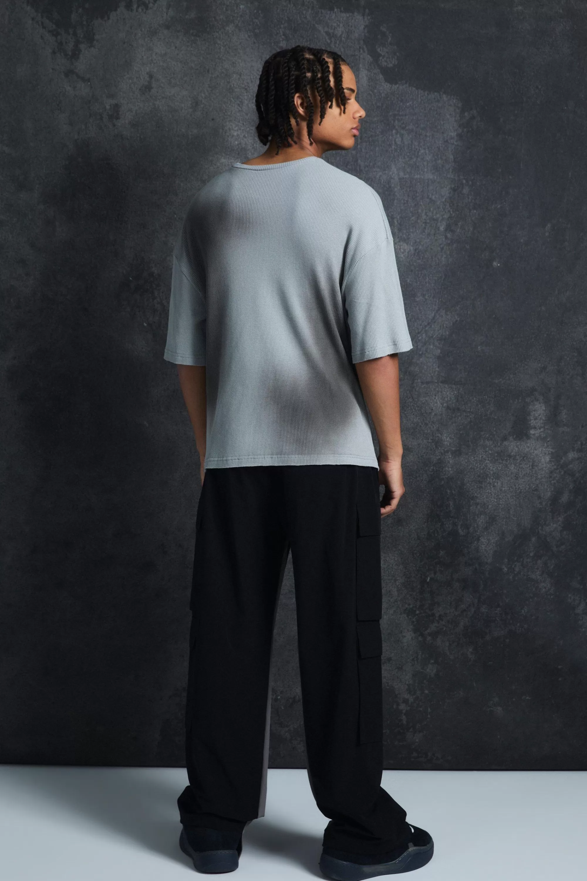 boohooMAN Trippie Redd Elasticated Waist Relaxed Technical Stretch Cargo Trousers | UK
