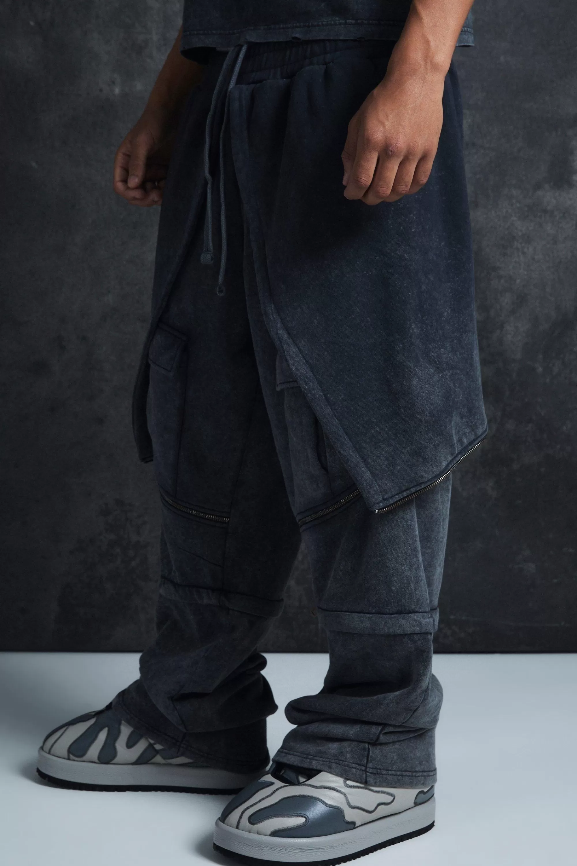 boohooMAN Trippie Redd Oversized Heavy Washed Horn Hooded Jogger | UK
