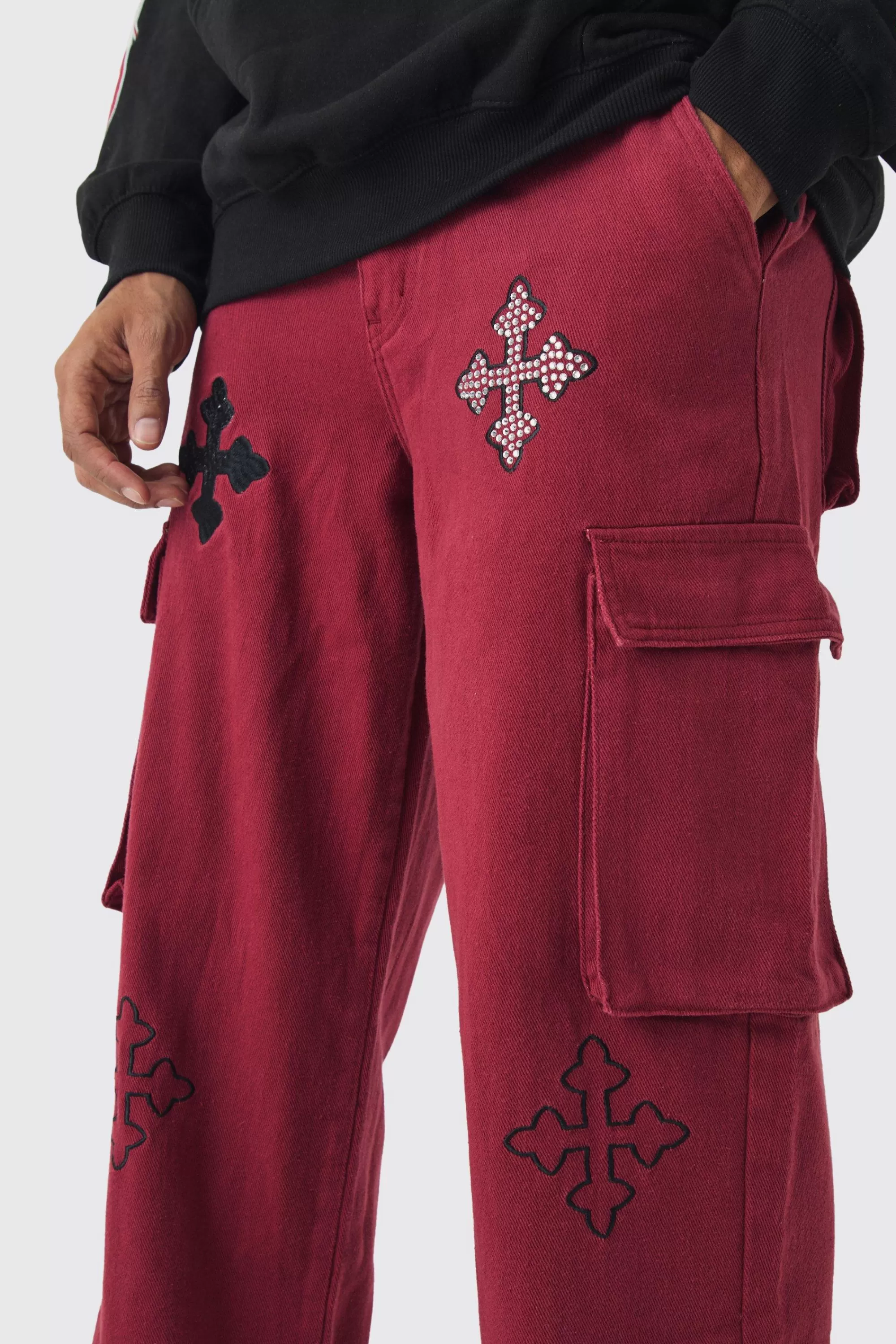 boohooMAN Twill Fixed Waist Relaxed Cross Applique Cargo Trousers | UK