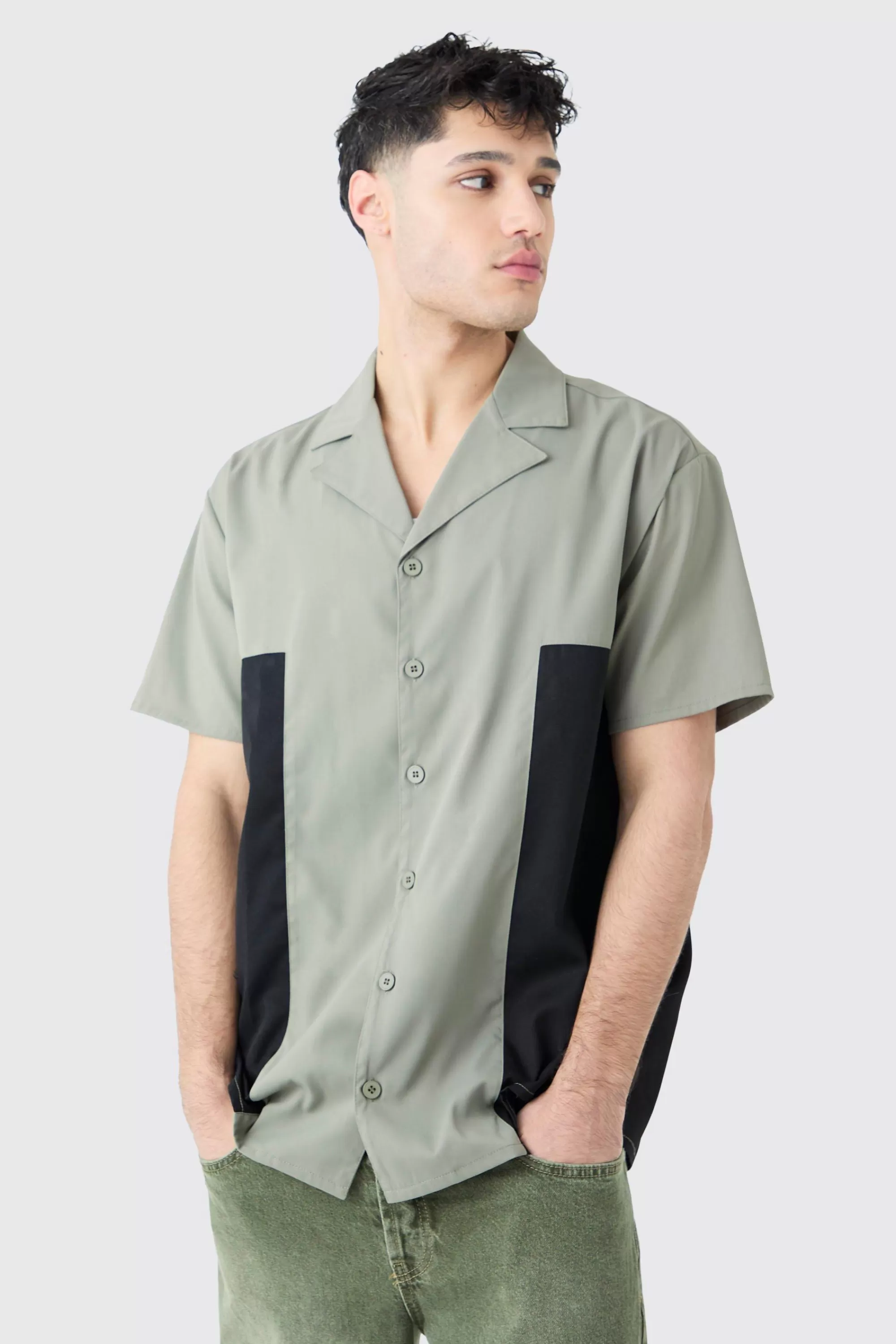 boohooMAN Twill Short Sleeve Gusset Detail Shirt | UK