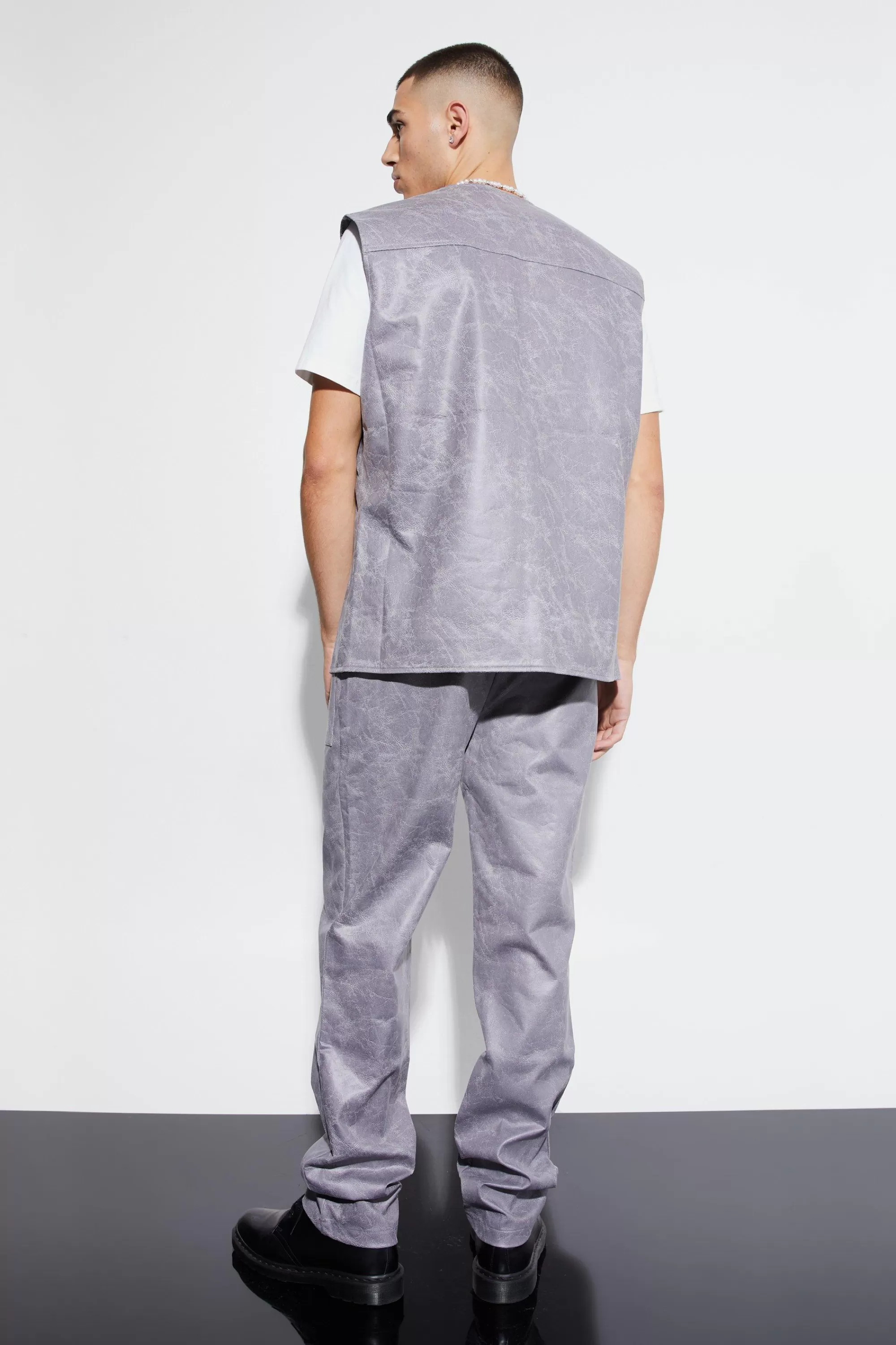 boohooMAN Vintage Pu Oversized Waistcoat Suit | UK