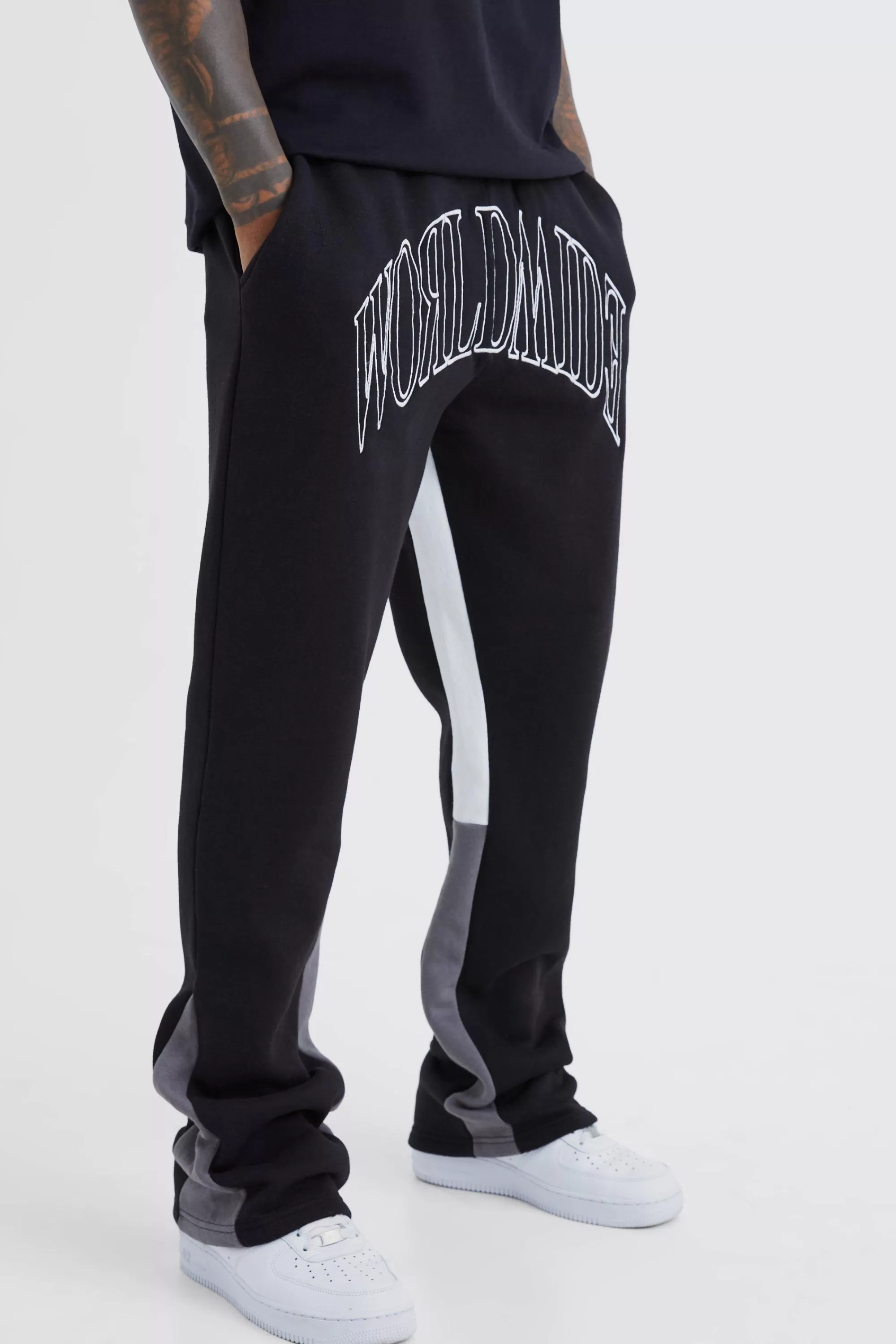 boohooMAN Worldwide Contrast Stitch Gusset Jogger | UK