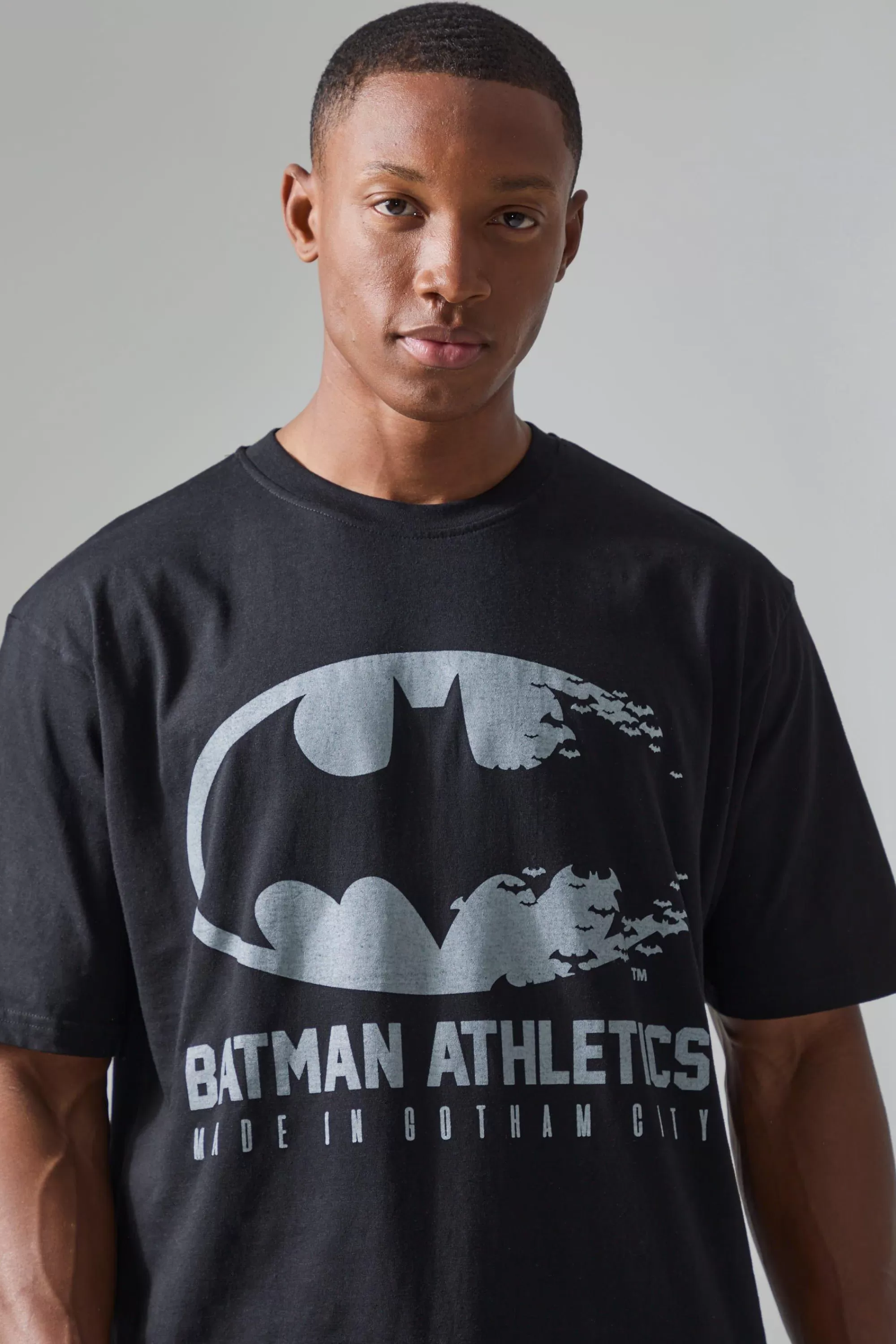 boohooMAN Active Batman Athletics License Oversized T-shirt | UK black Flash Sale