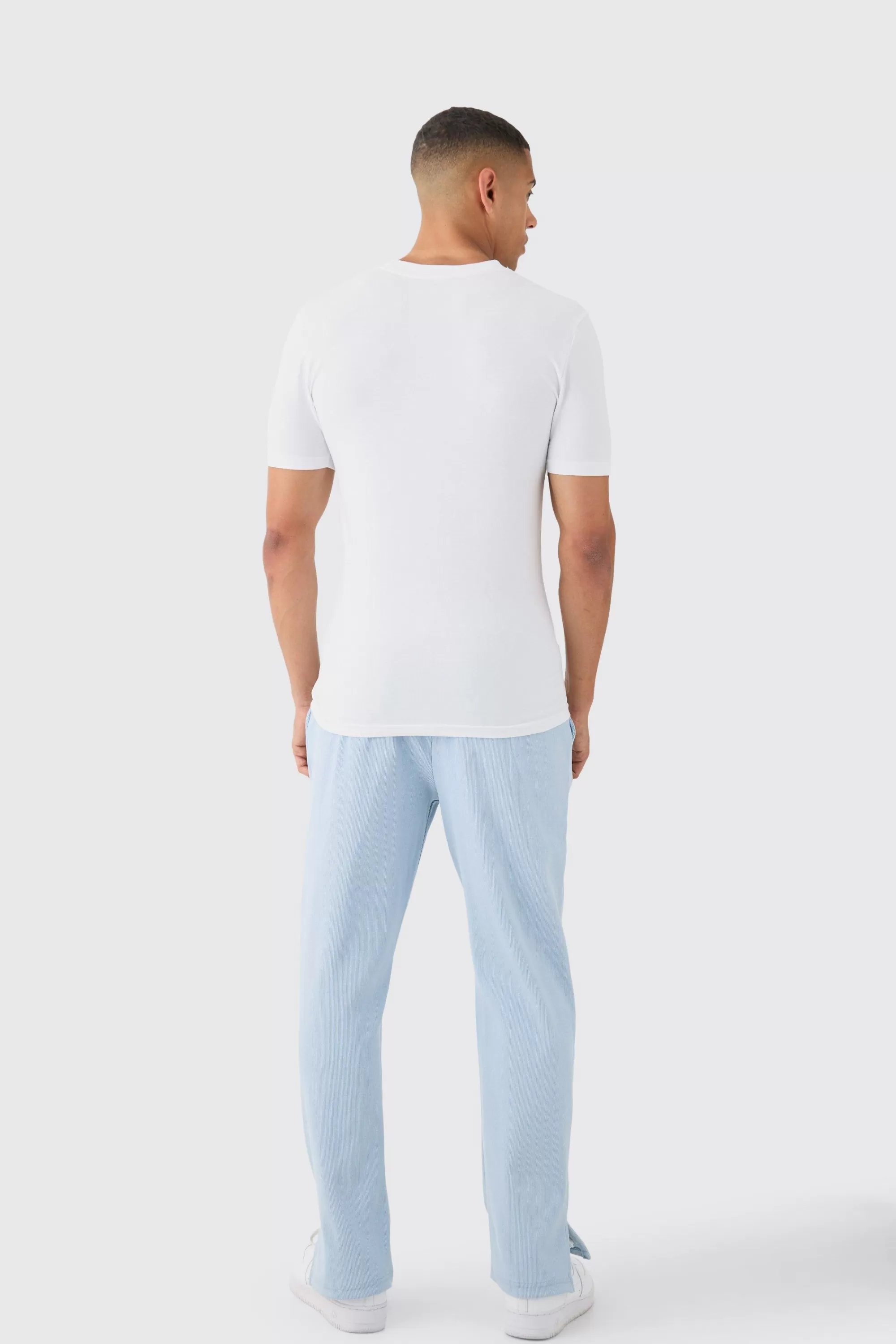 boohooMAN Basic Muscle Fit T-shirt | UK white Hot