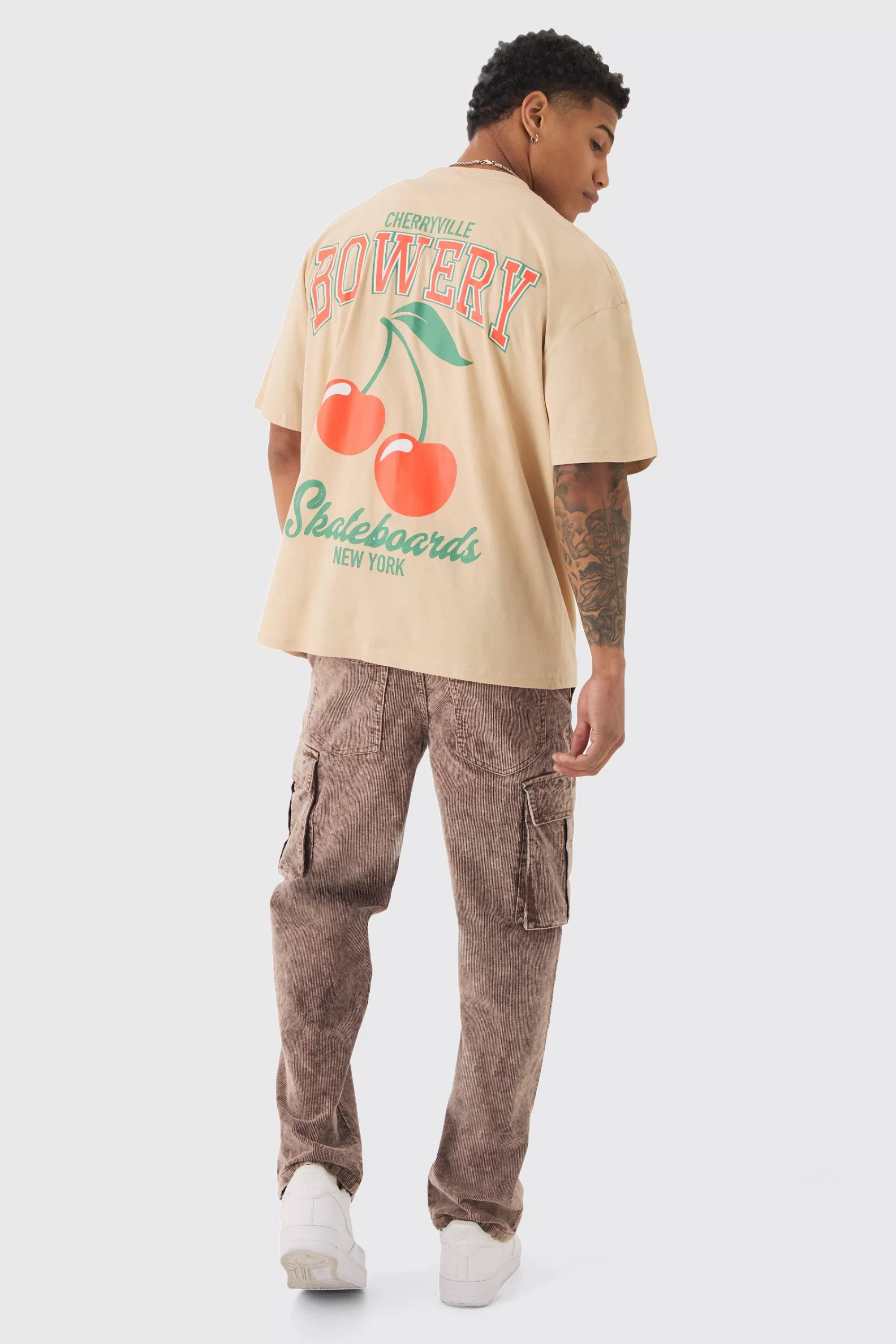 boohooMAN Boxy Washed Cherry Print T-shirt | UK sand Hot