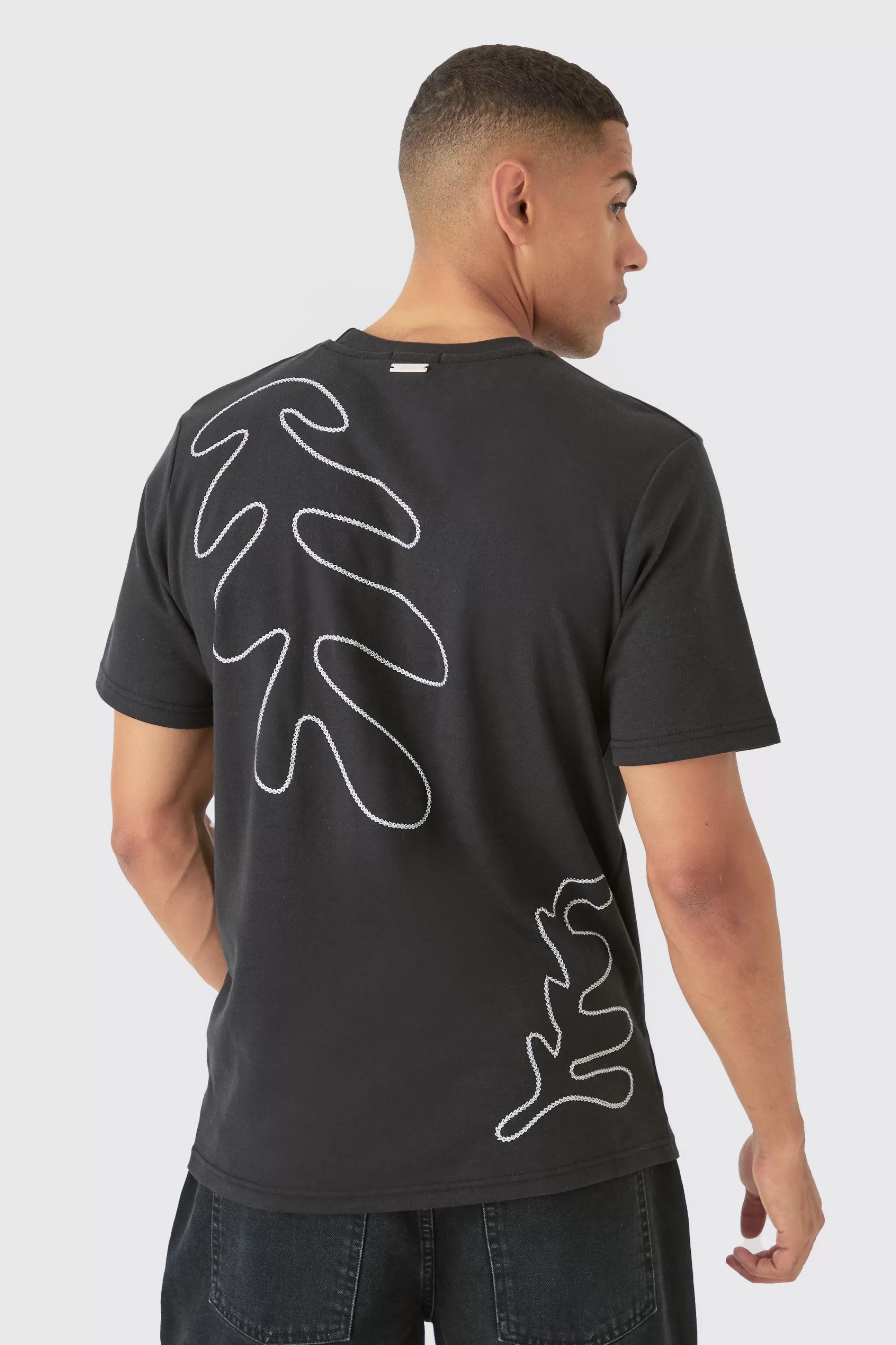 boohooMAN Heavyweight Interlock Chain Stitch Palm T-shirt | UK black Online