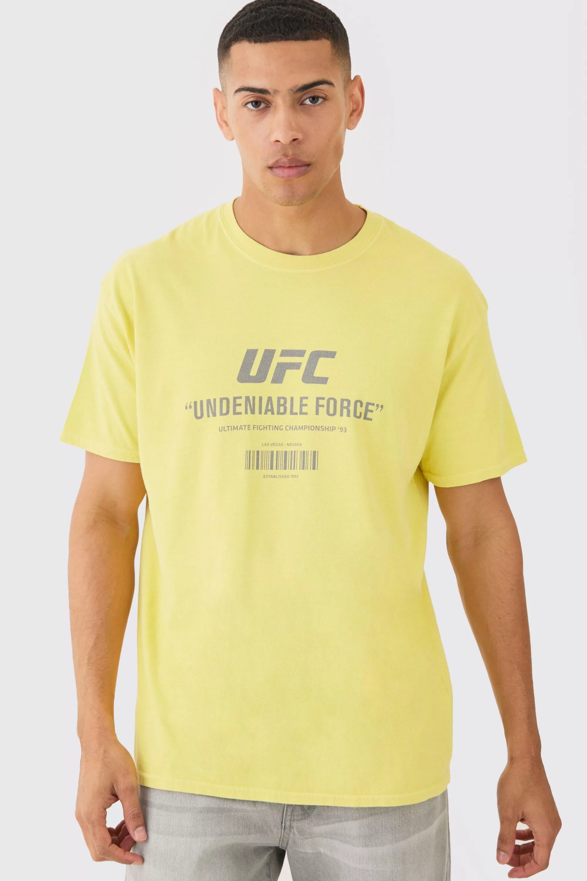boohooMAN Loose UFC Sports Wash License T-shirt | UK yellow Discount