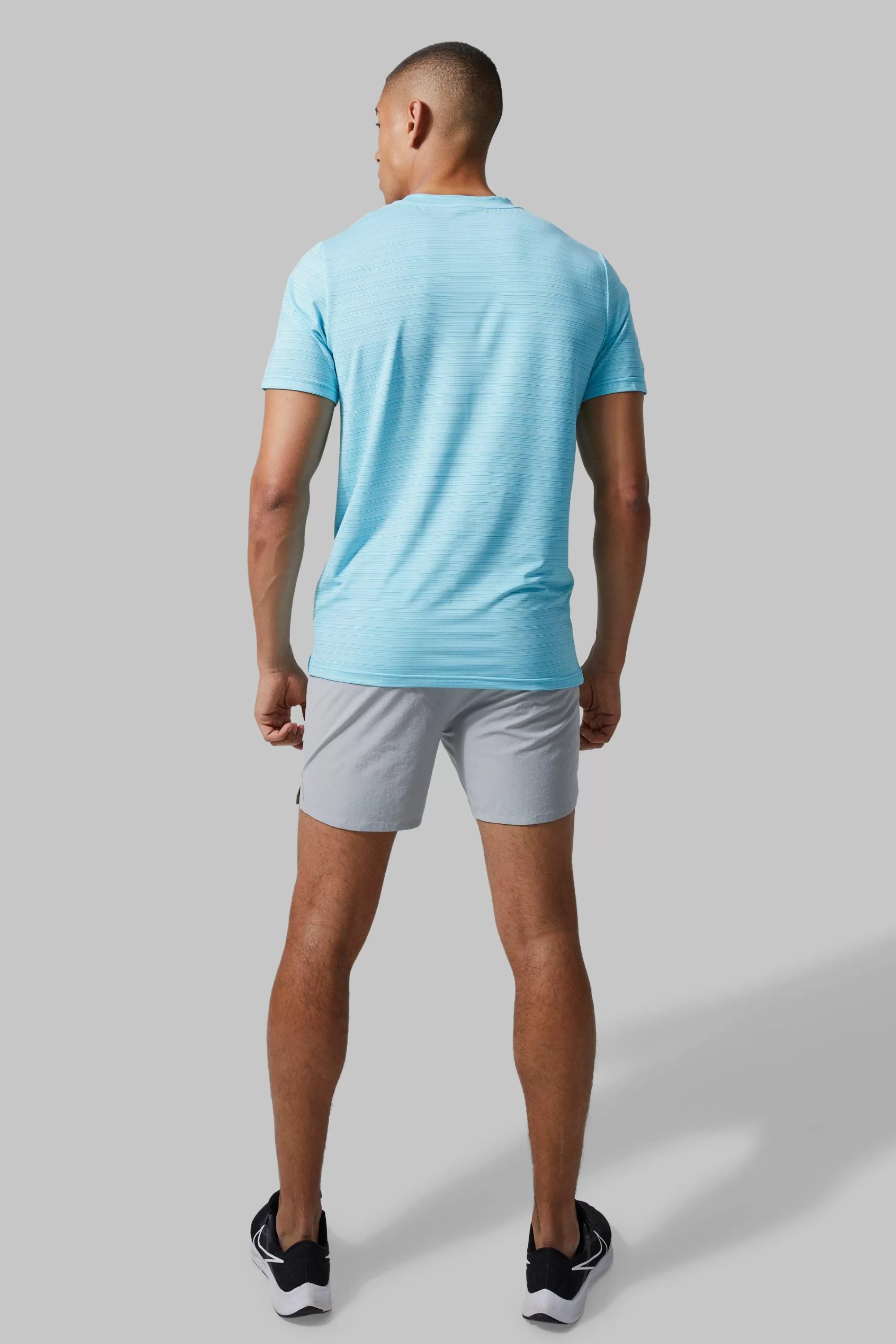 boohooMAN Man Active Lightweight Performance Regular Fit T-shirt | UK light blue Discount