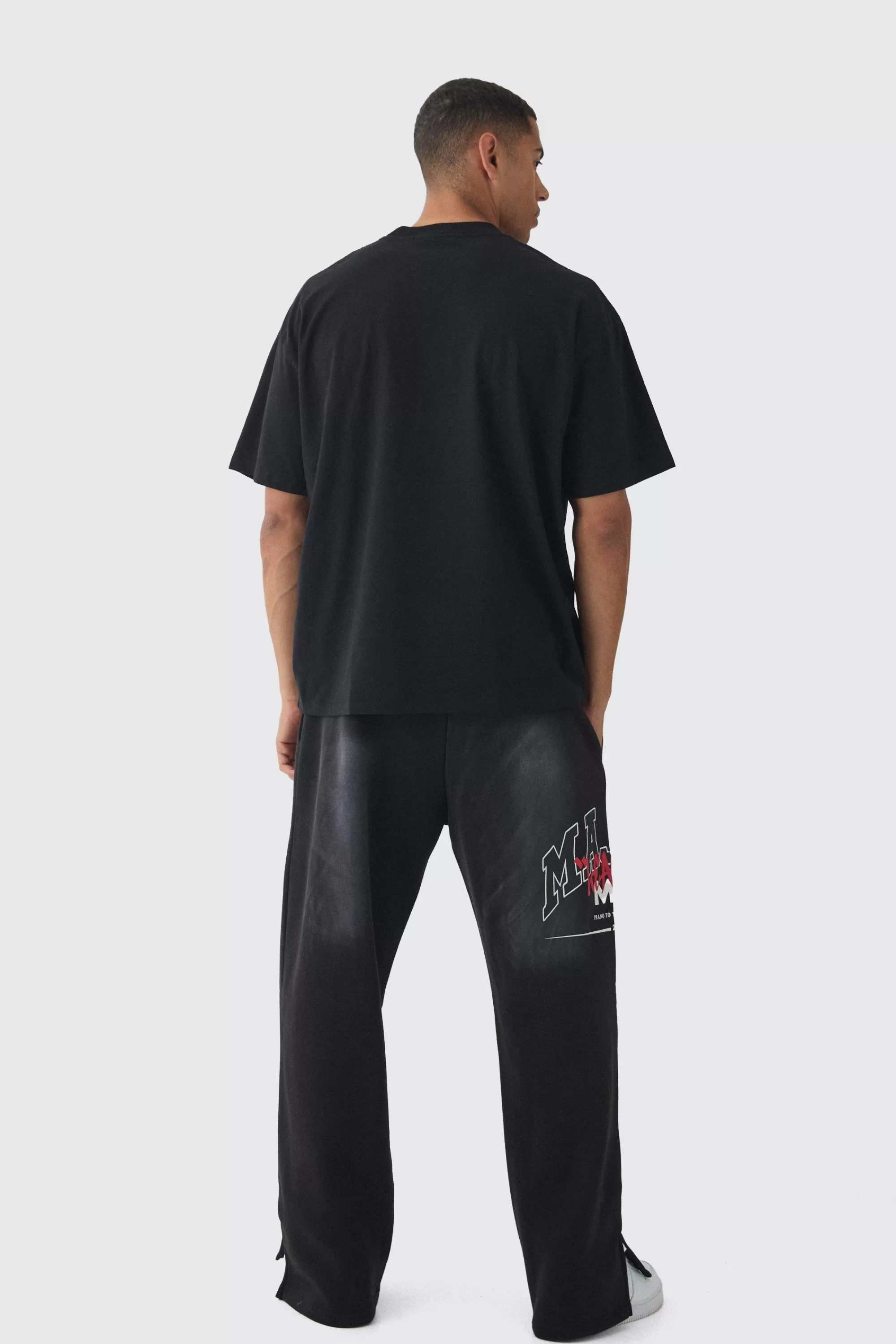 boohooMAN Oversized Extended Neck Major Printed T-Shirt | UK true black Best