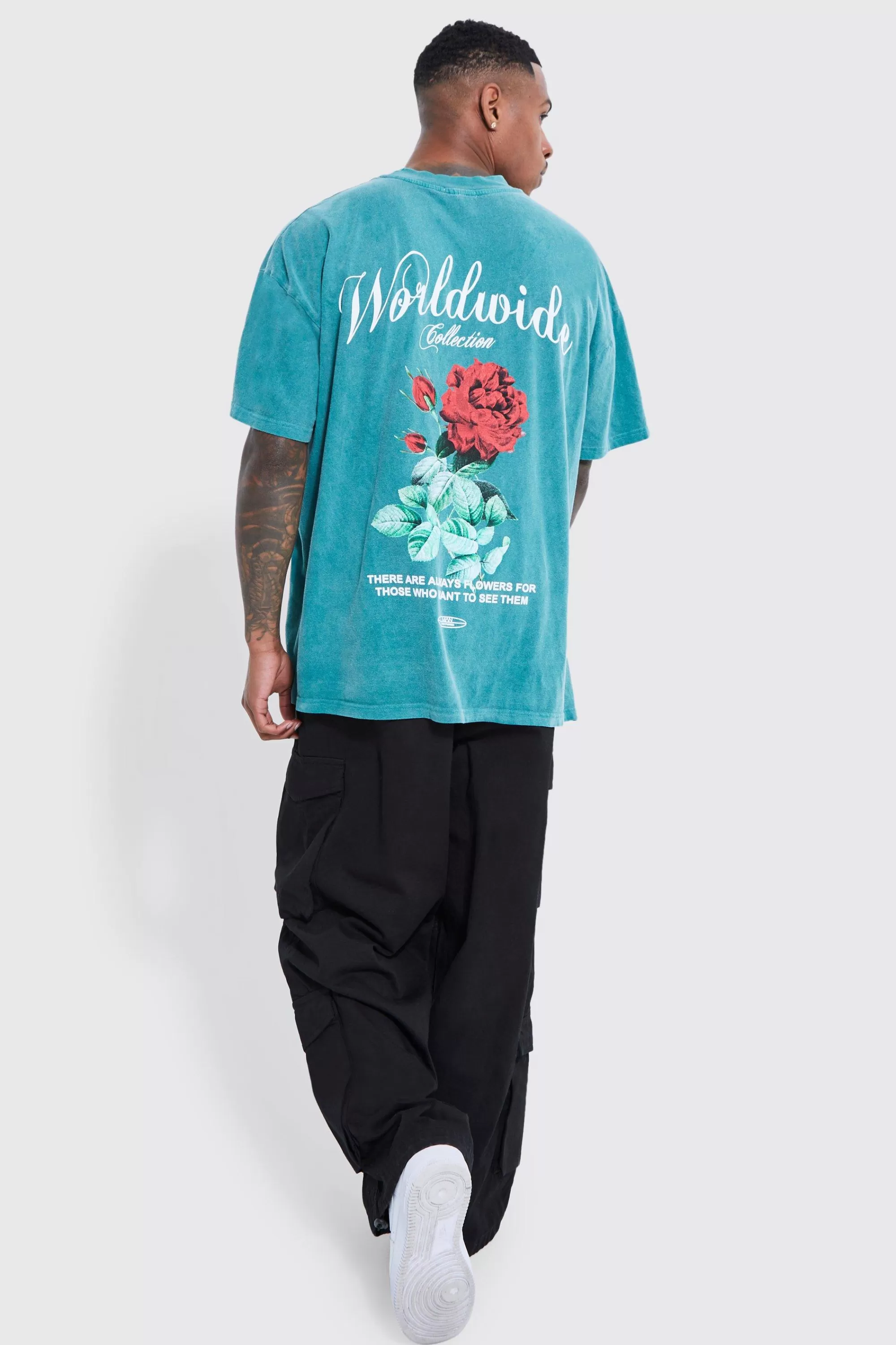 boohooMAN Oversized Overdye Worldwide Floral Graphic T-shirt | UK dark green Store