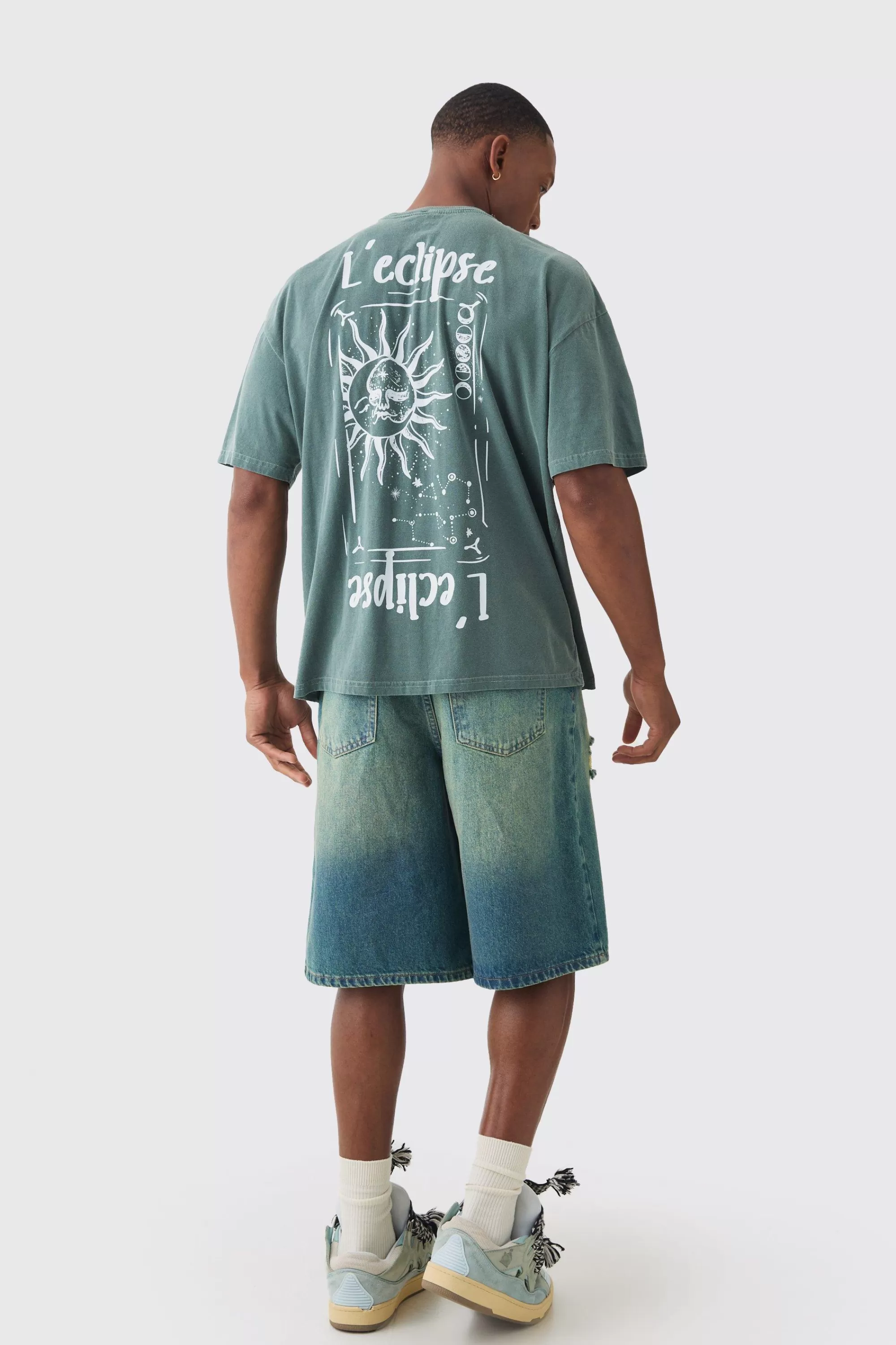 boohooMAN Oversized Washed L 'Eclipse Stencil Print T-shirt | UK khaki Sale