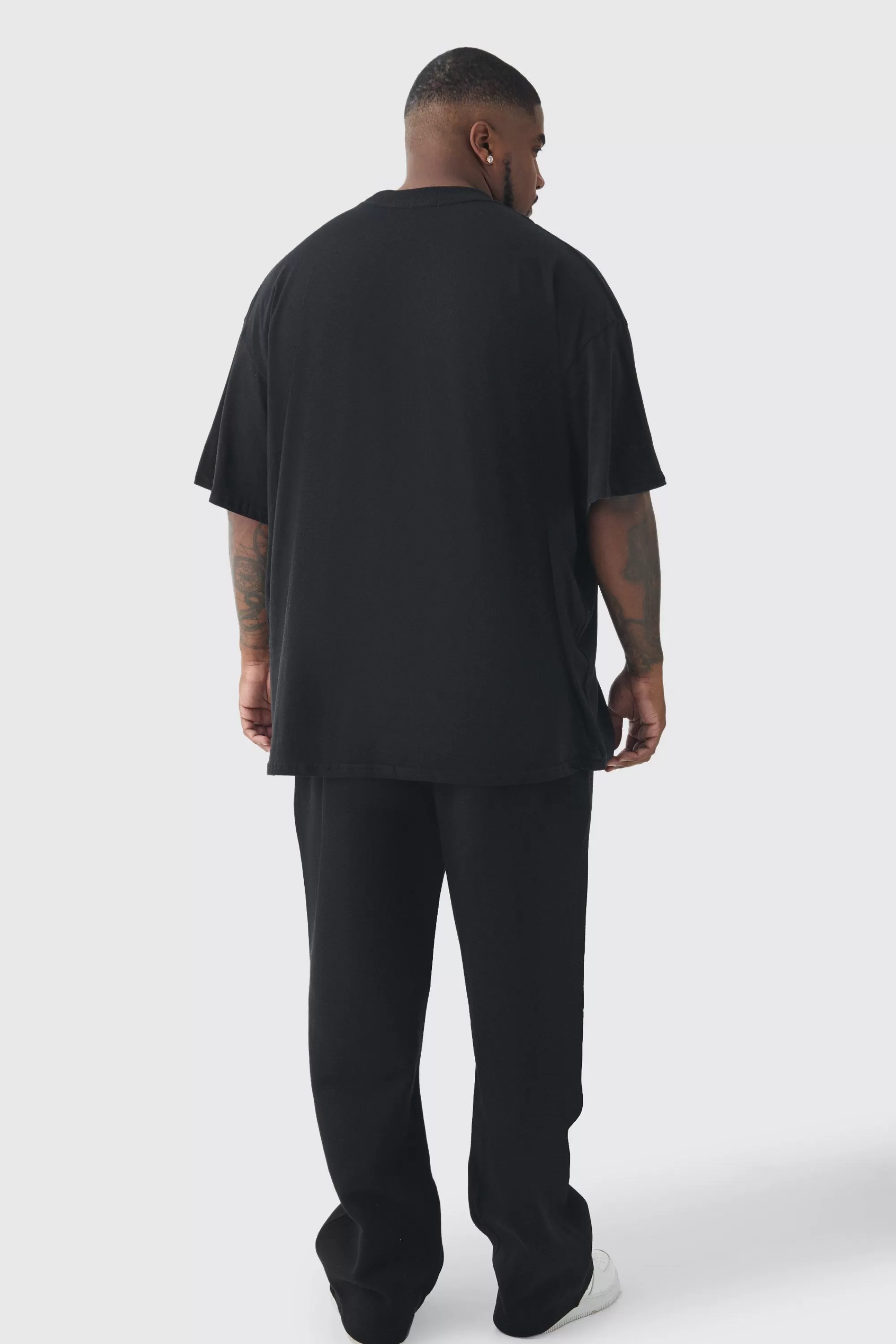 boohooMAN Plus Oversized Extended Neck Rennaisance Large Scale Print T-Shirt | UK black Store