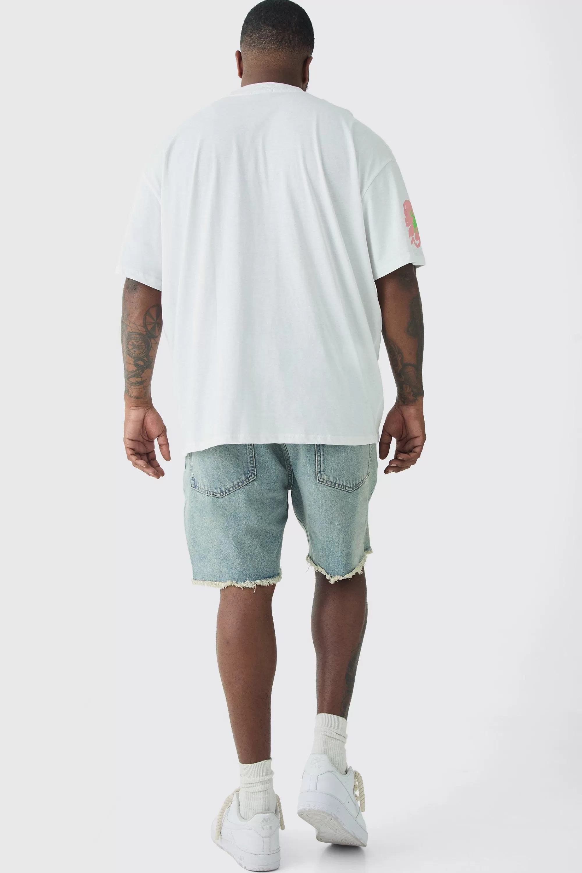 boohooMAN Plus Oversized Floral Doodle Print T-shirt | UK white Flash Sale