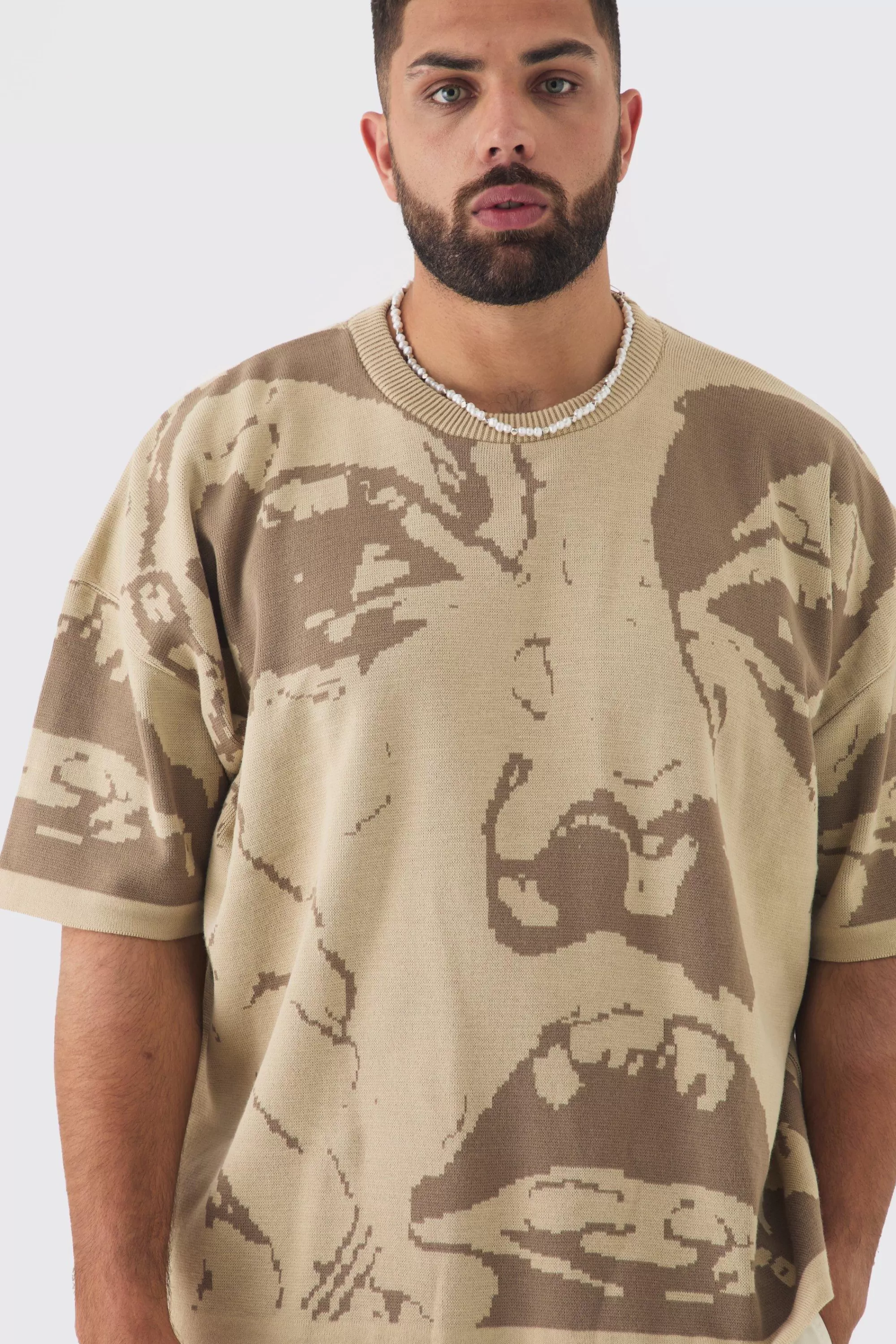 boohooMAN Plus Oversized Line Drawing Knitted T-shirt | UK stone Online