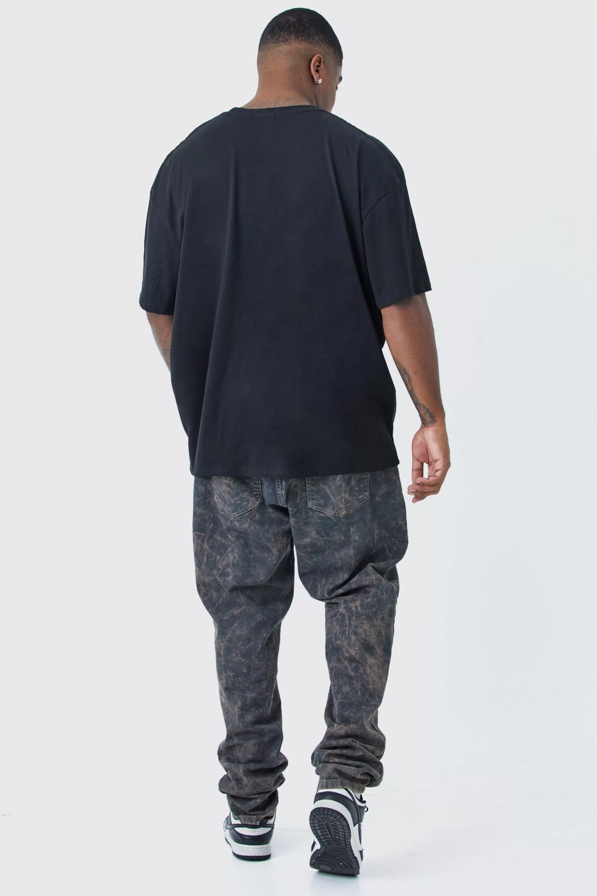 boohooMAN Plus Oversized Marble Heart Graphic T-shirt | UK black Shop