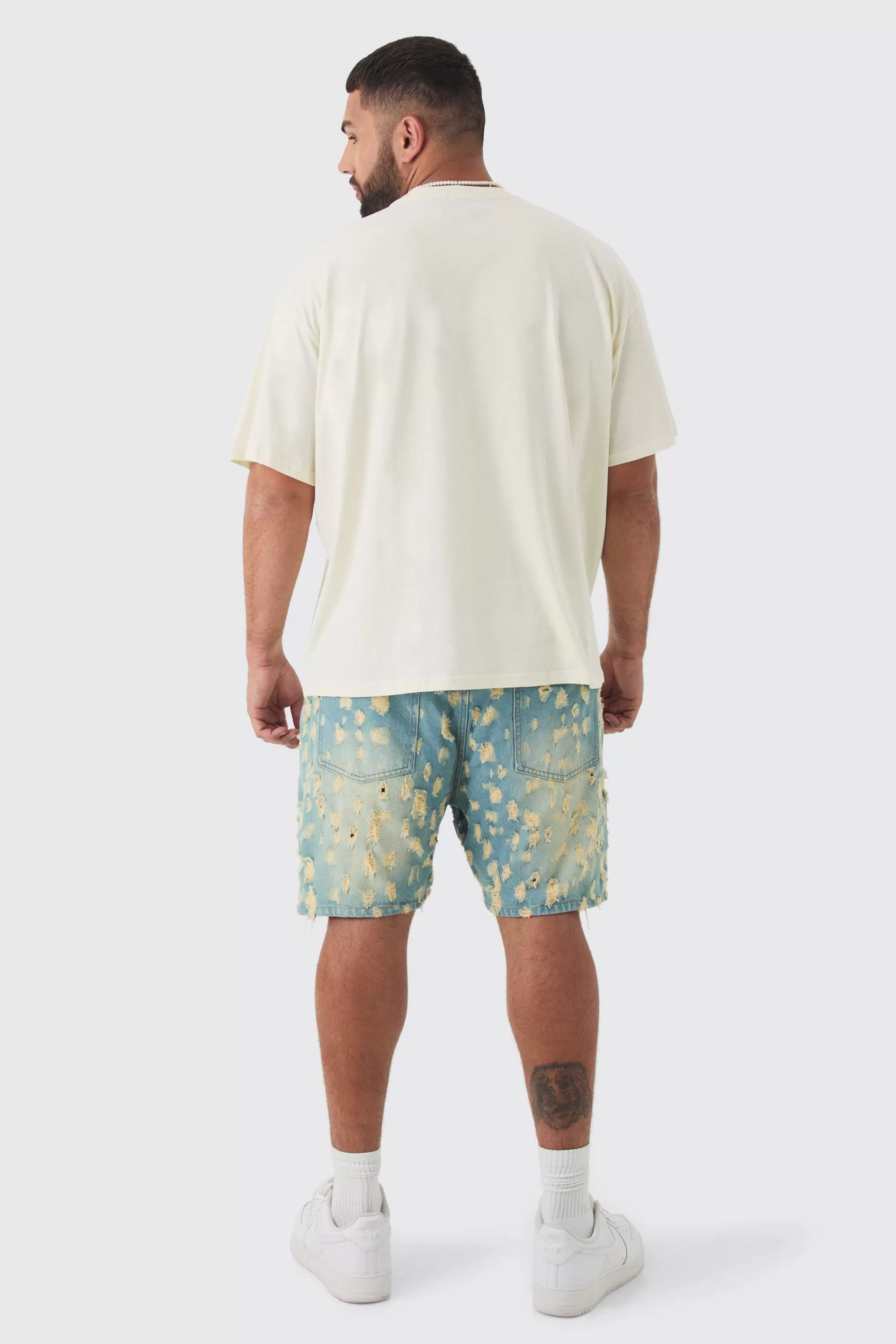boohooMAN Plus Oversized Official Man Floral Print T-shirt | UK ecru Outlet