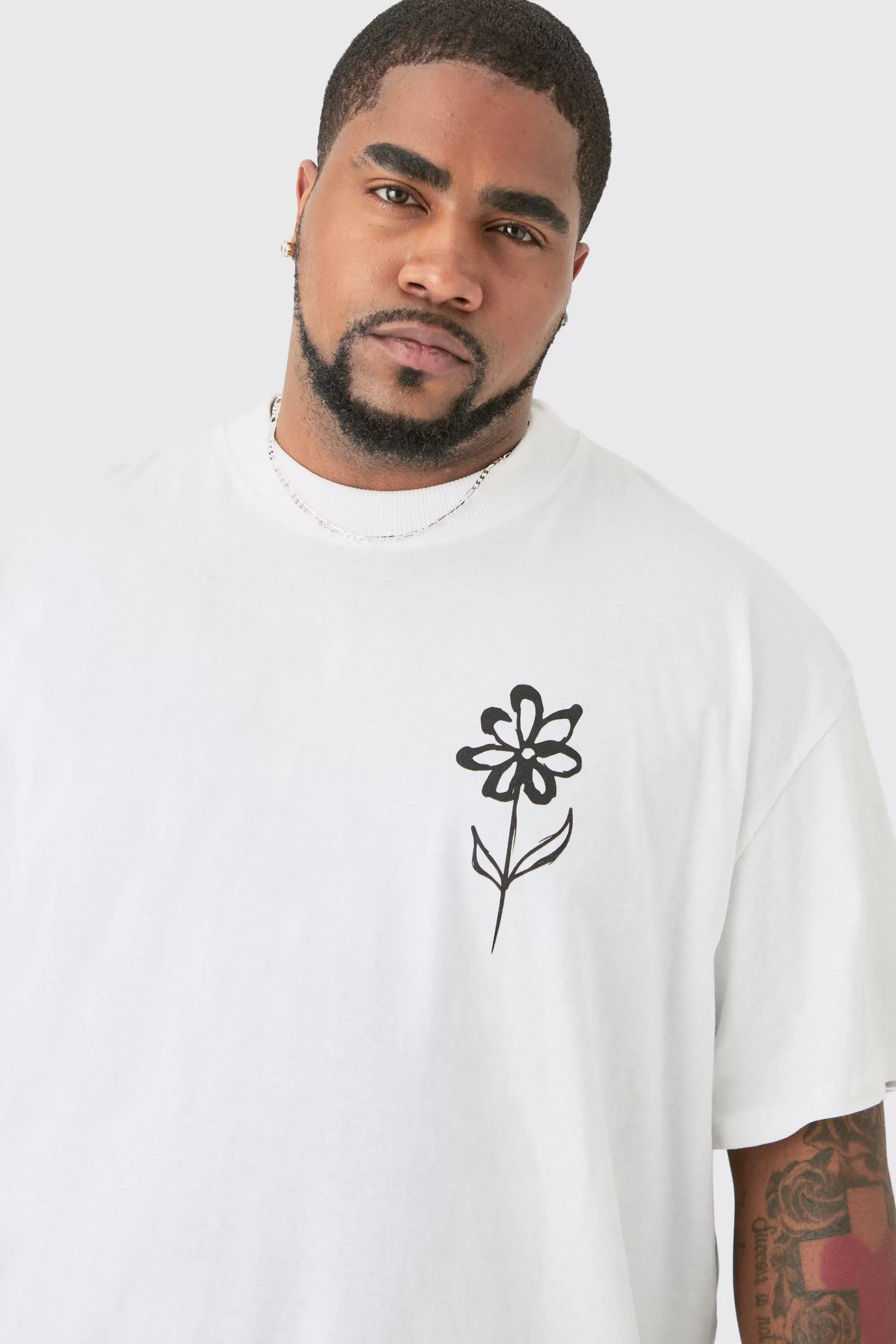 boohooMAN Plus Oversized Pour Homme Line Drawing Print T-shirt | UK white Hot