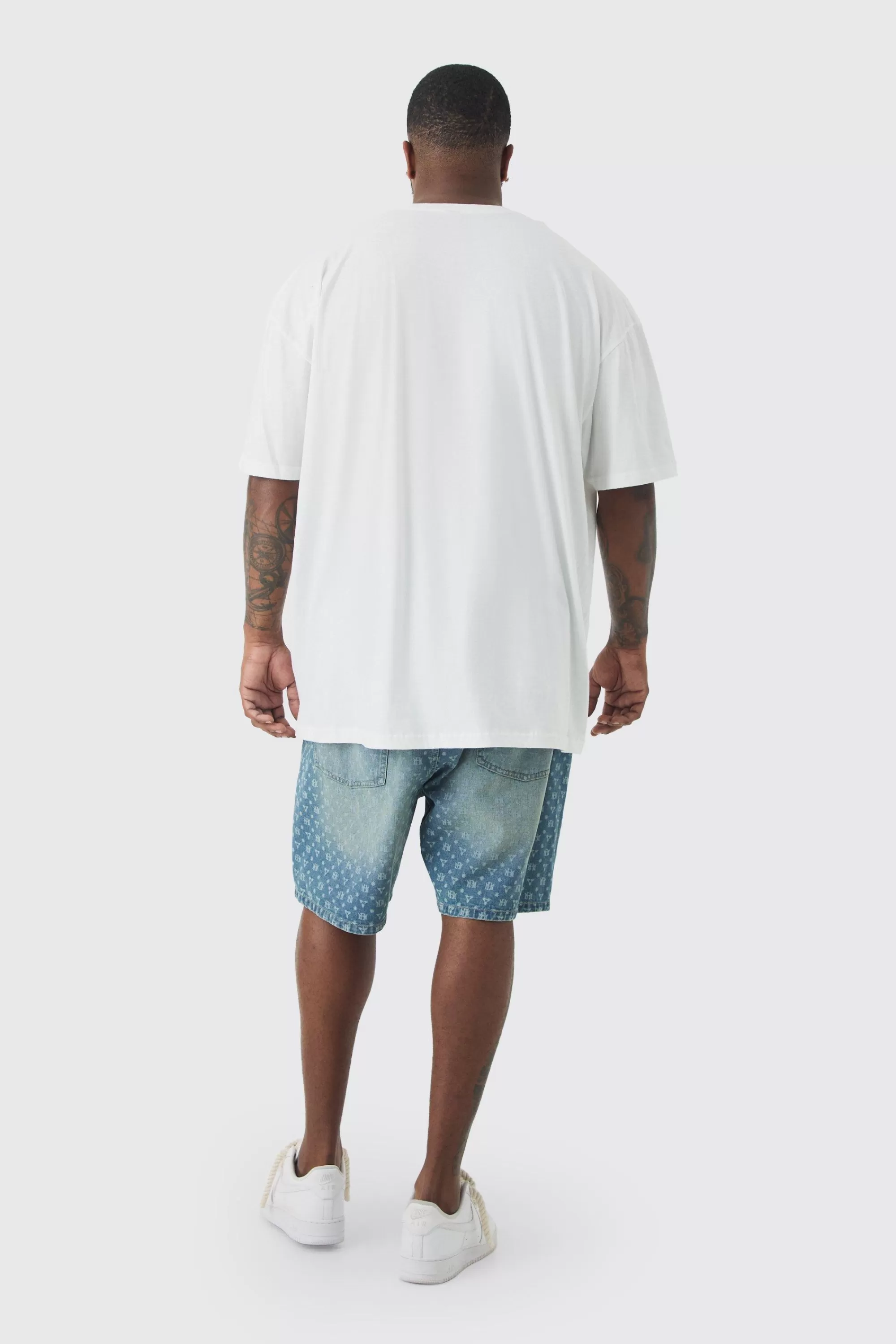 boohooMAN Plus Oversized Teddy Chest Print T-shirt | UK white Cheap