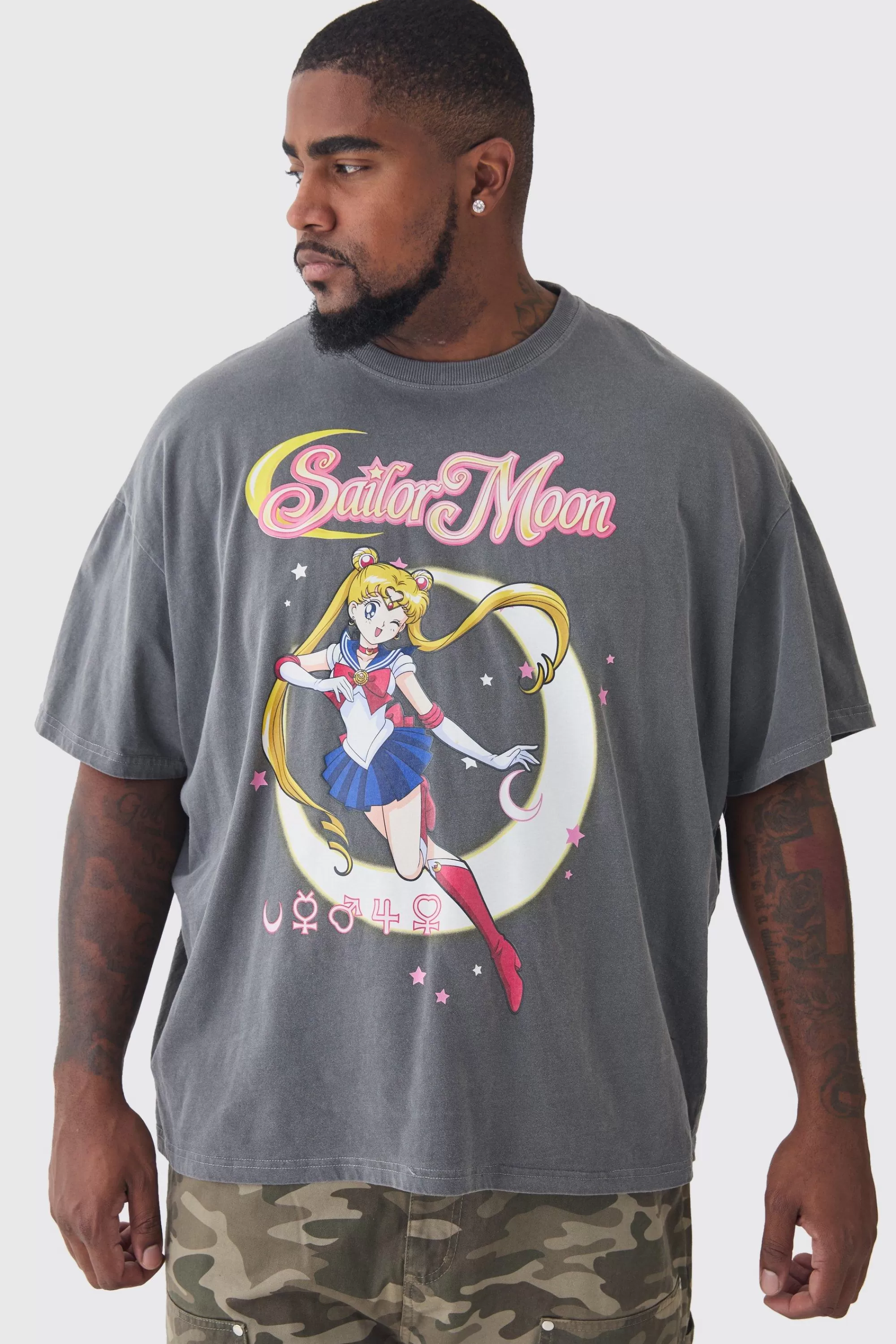 boohooMAN Plus Sailor Moon Licence Washed T-shirt In | UK grey Best