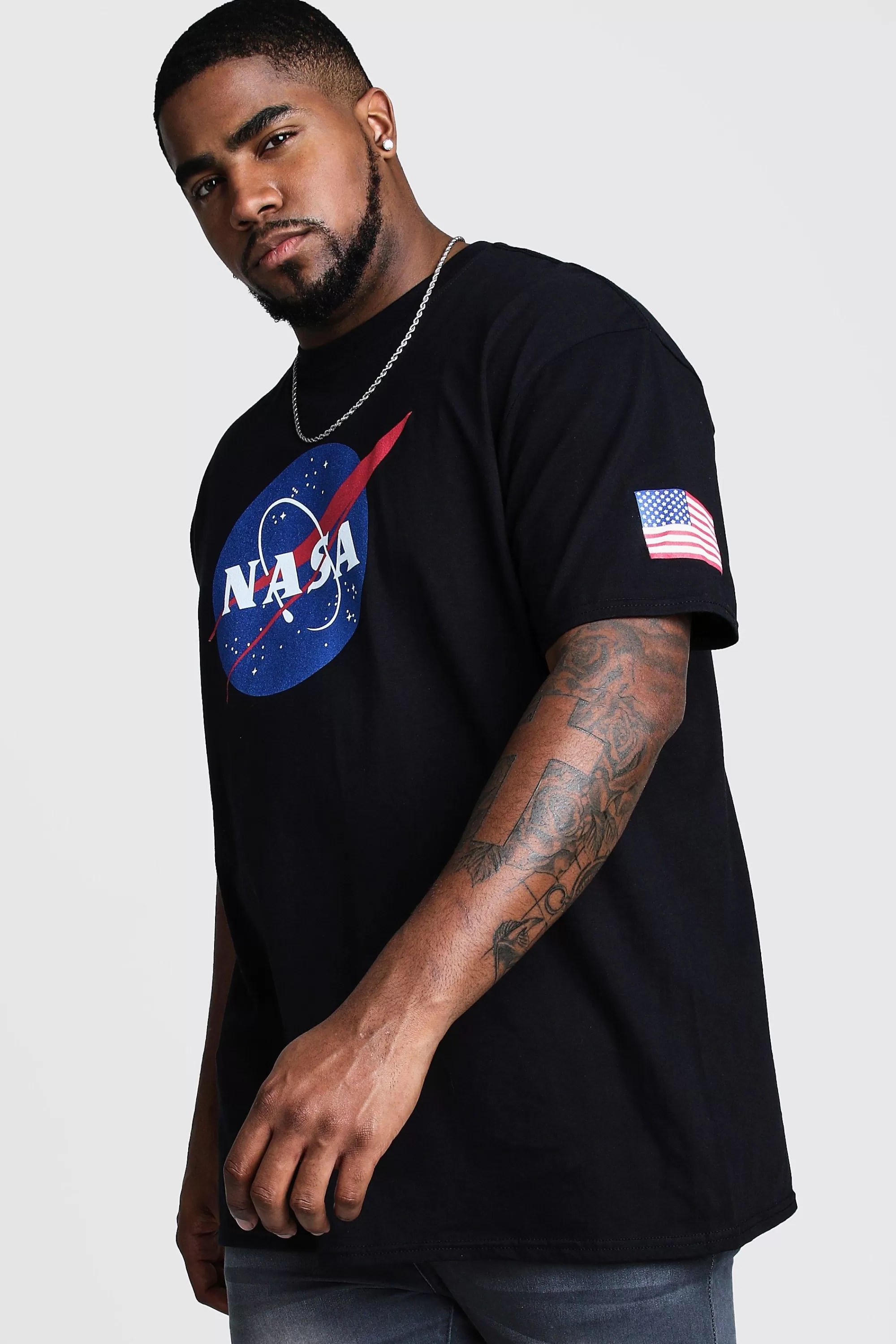 boohooMAN Plus Size NASA Sleeve Print License T-Shirt | UK black Outlet