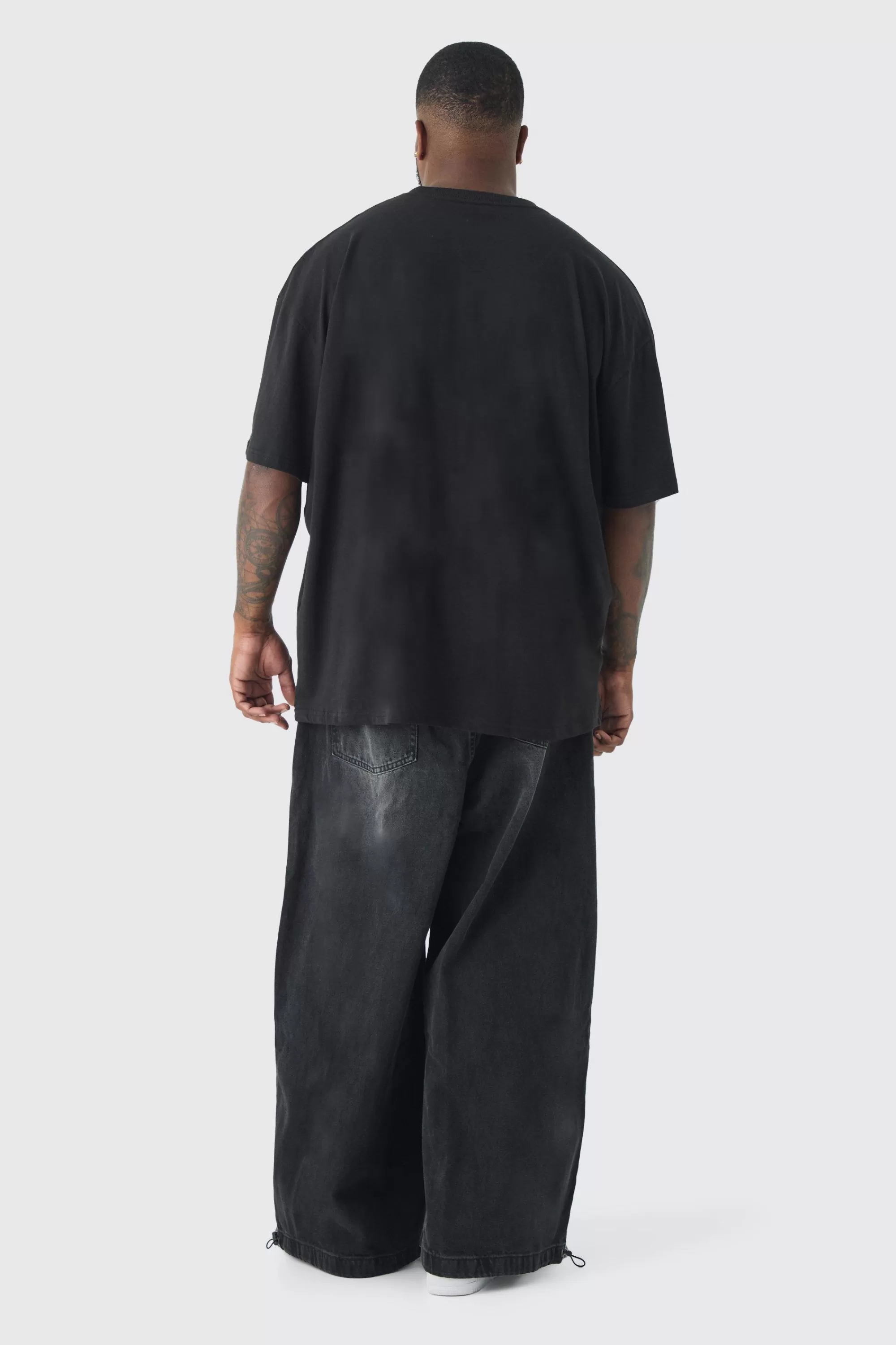boohooMAN Plus Skull Flame Print Oversized T-shirt In | UK black Online