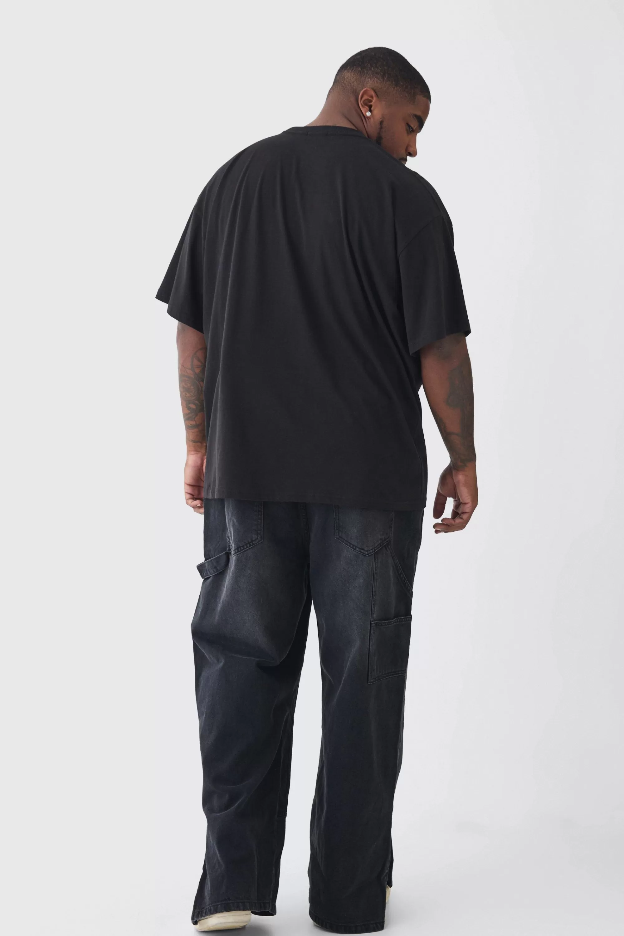 boohooMAN Plus Star Balaclava Graphic Oversized T-Shirt | UK black Clearance
