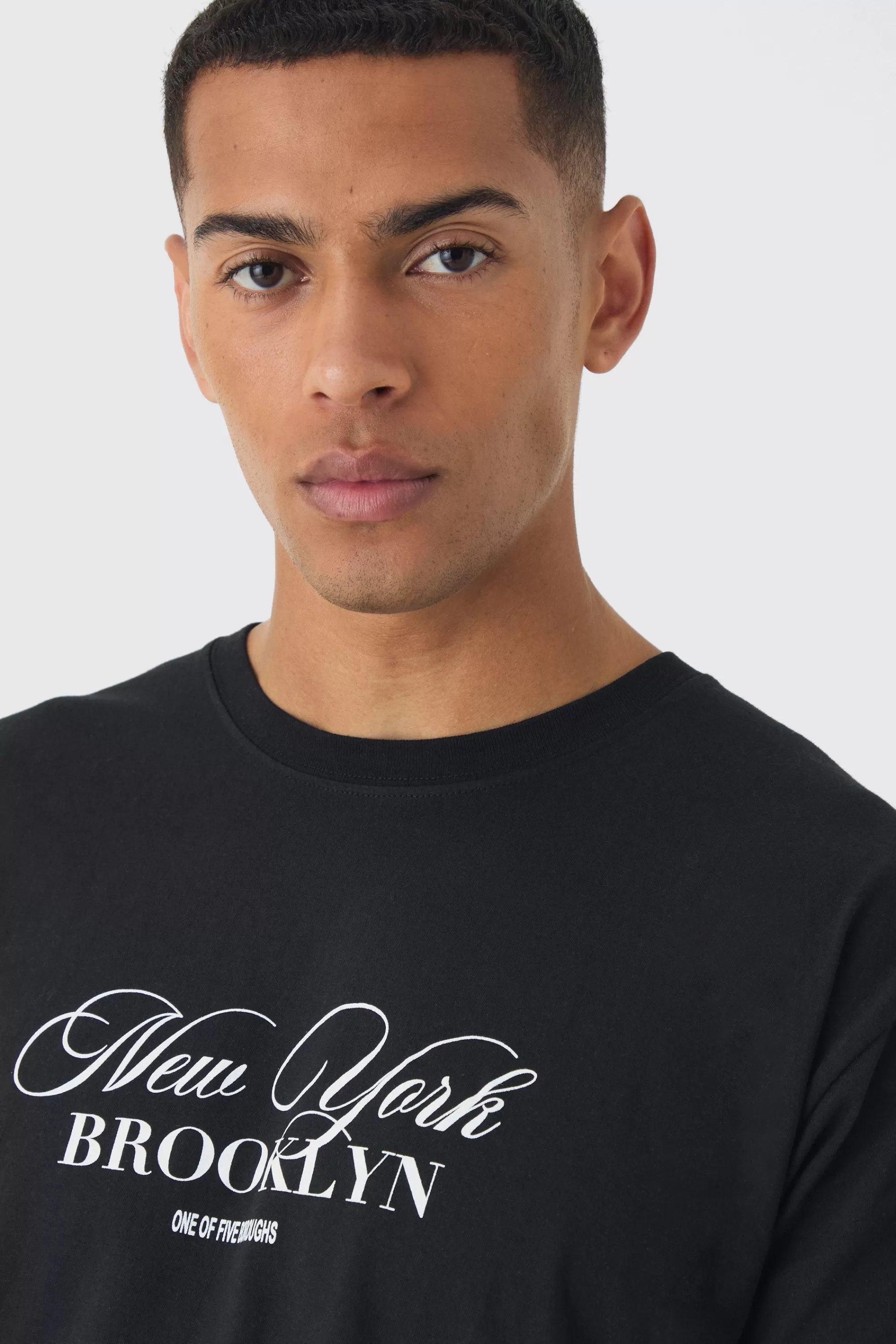 boohooMAN Regular Fit New York Script Graphic T-Shirt | UK black Online