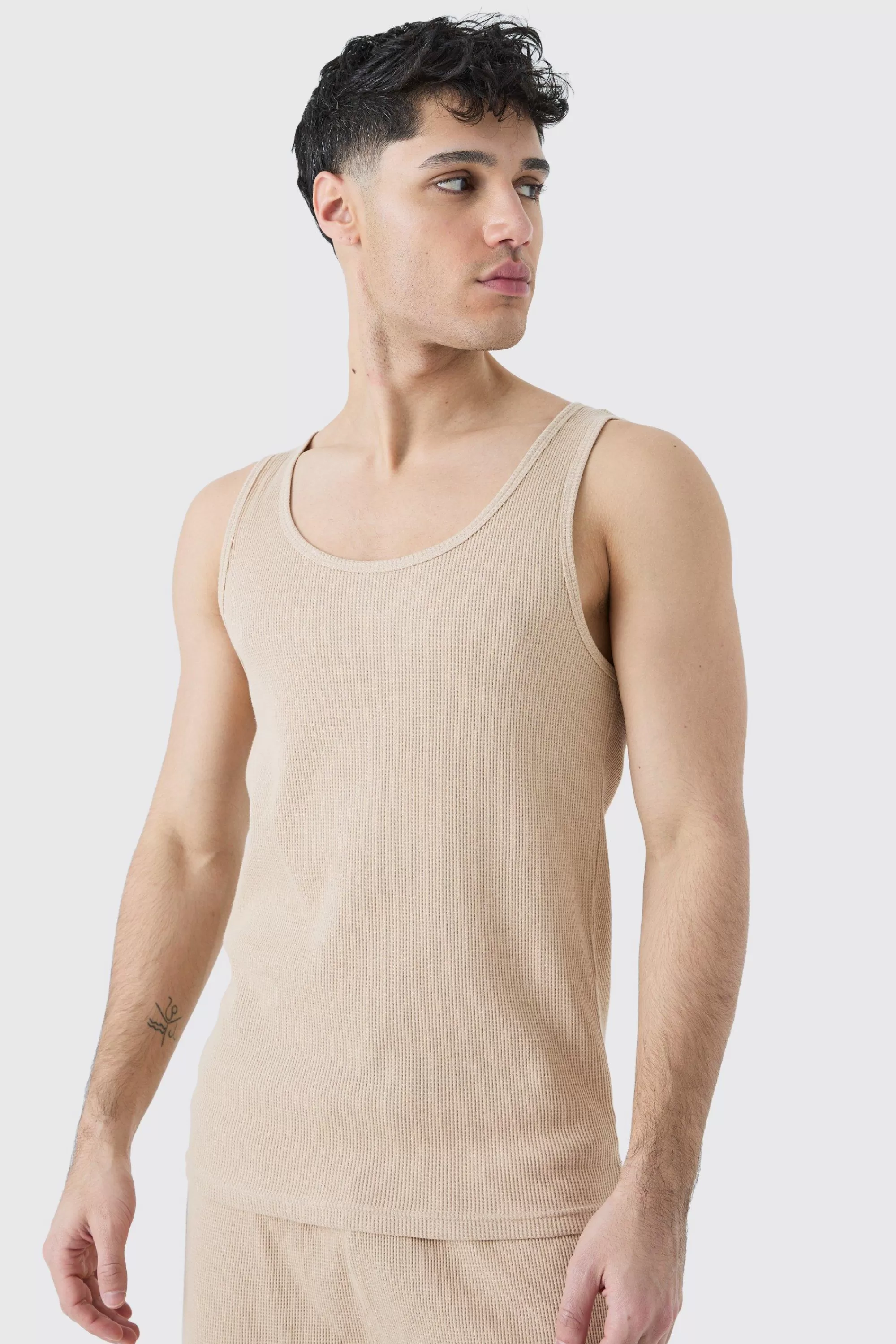 boohooMAN Slim Waffle Vest | UK stone Clearance