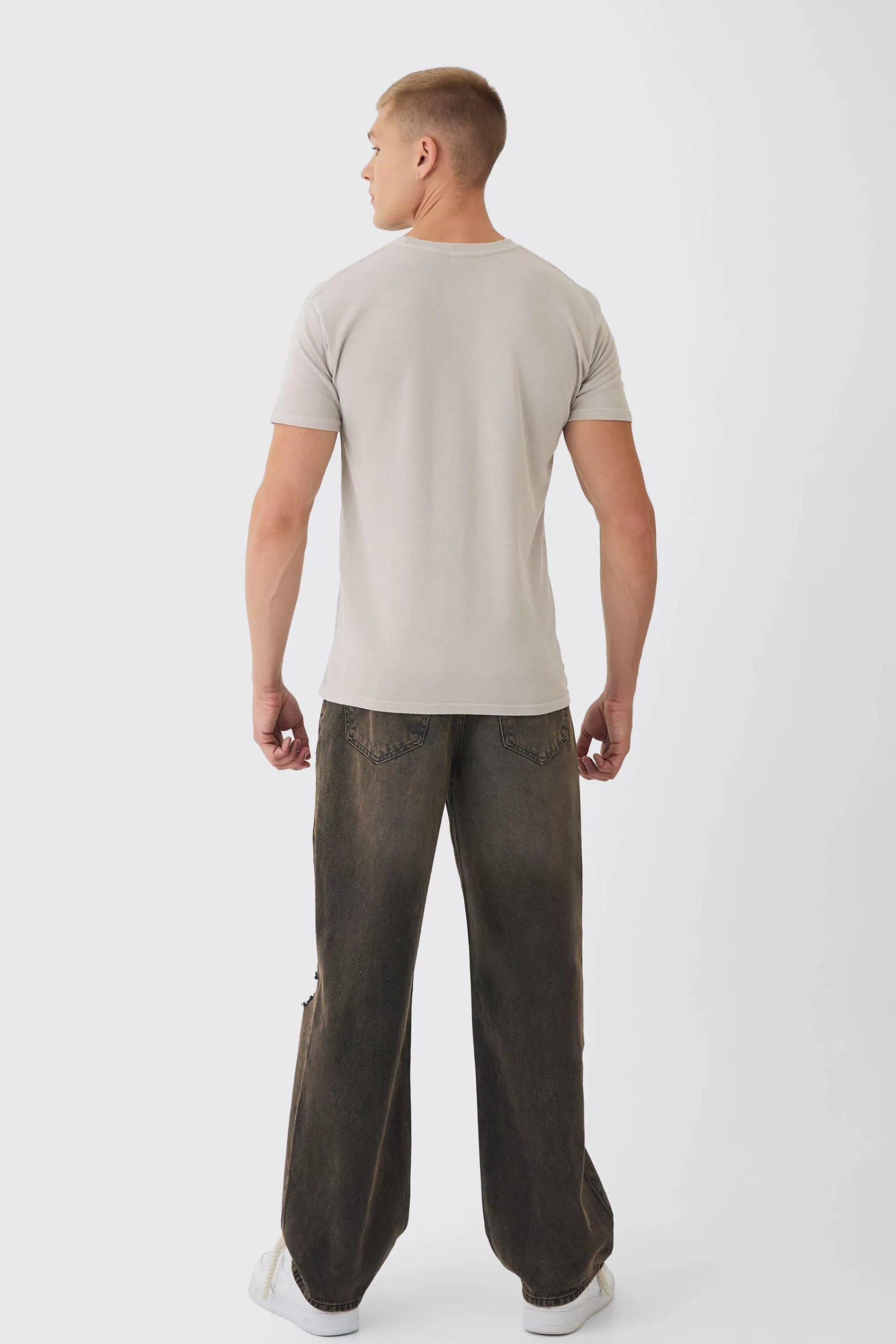 boohooMAN Slim Washed OFCL Chest Print T-Shirt | UK stone Hot