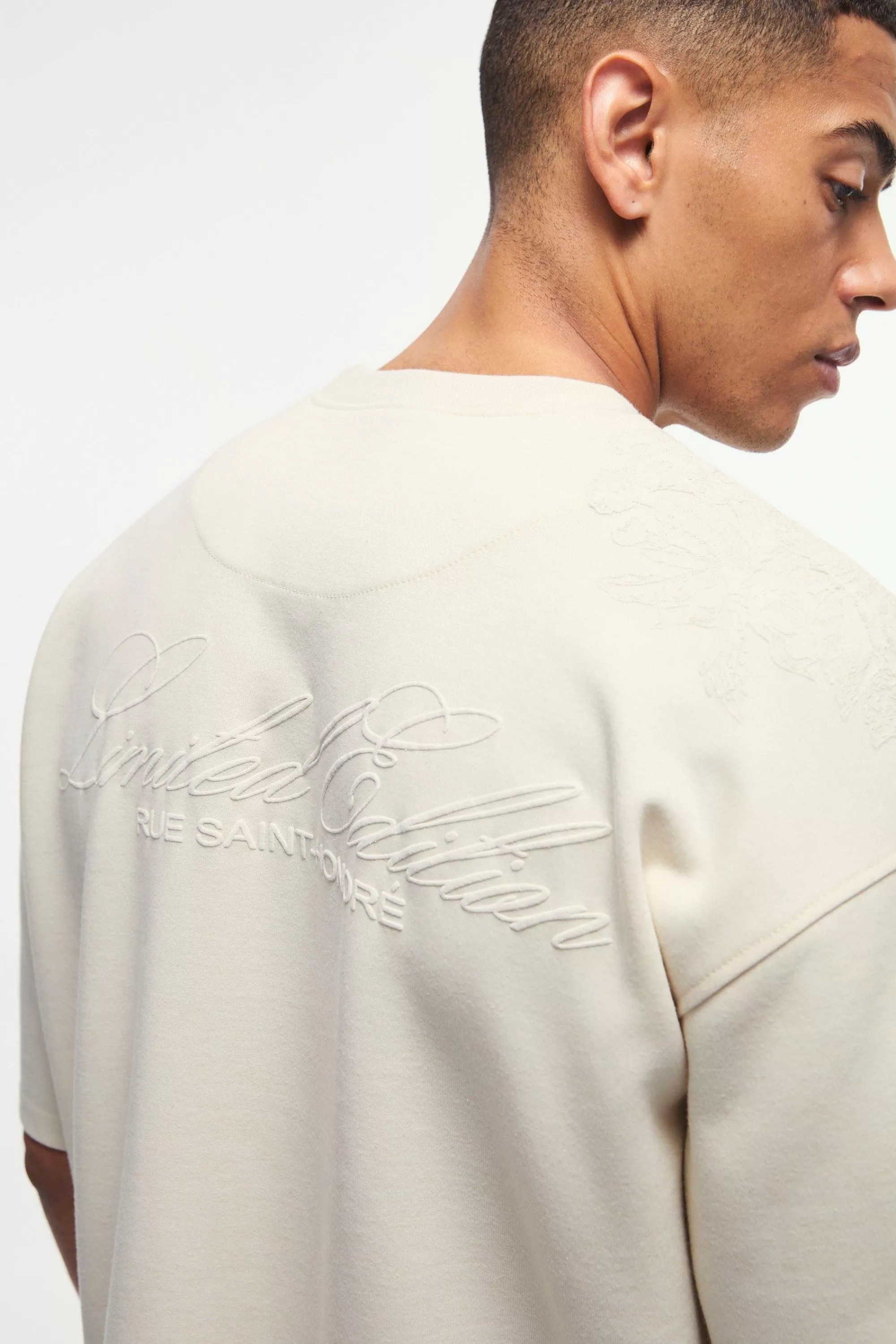 boohooMAN Smart Oversized Boxy Puff Print Interlock T-shirt | UK stone Clearance
