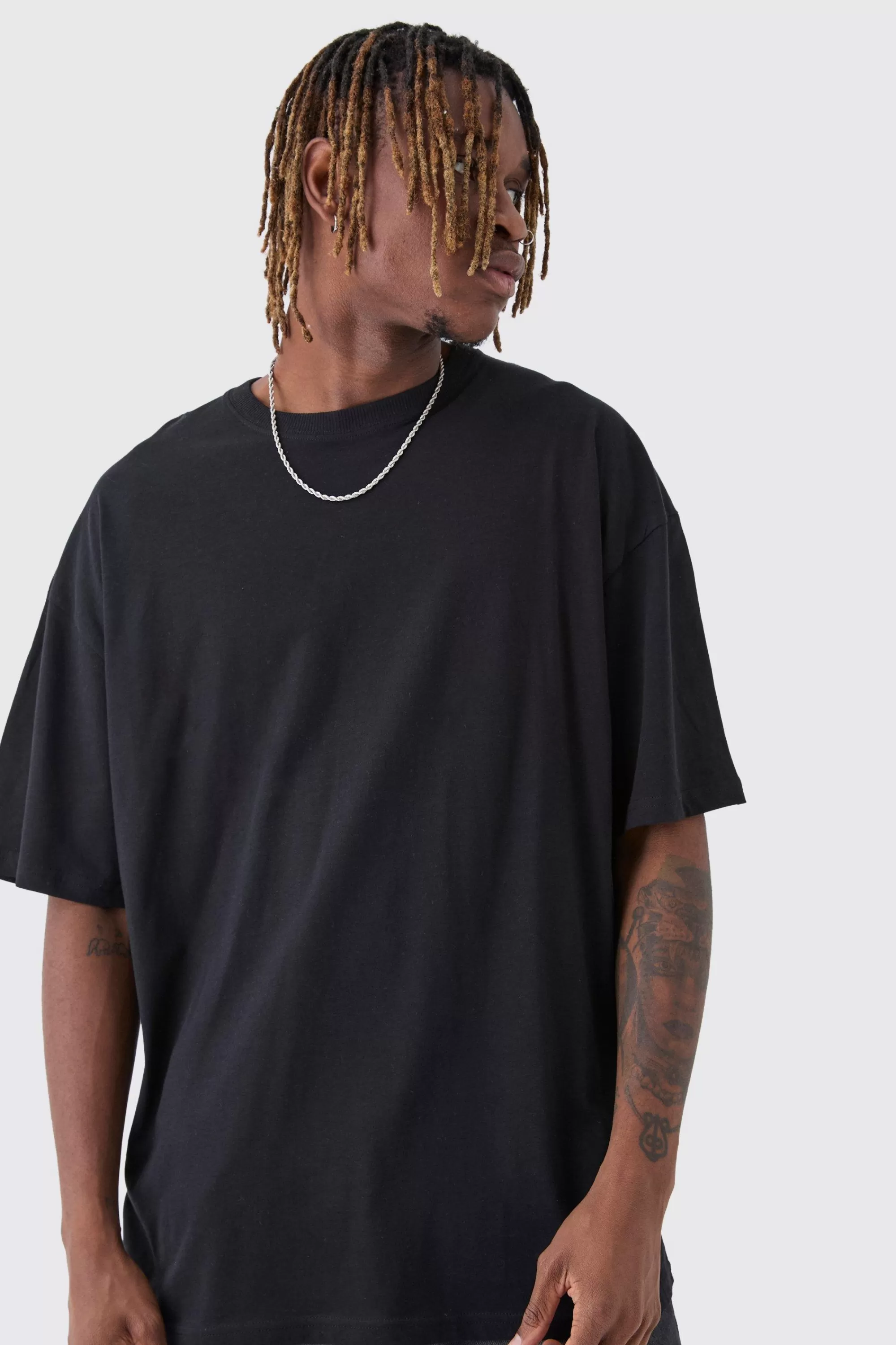 boohooMAN Tall Floral Butterfly Graphic Back Printed T-Shirt | UK black Online