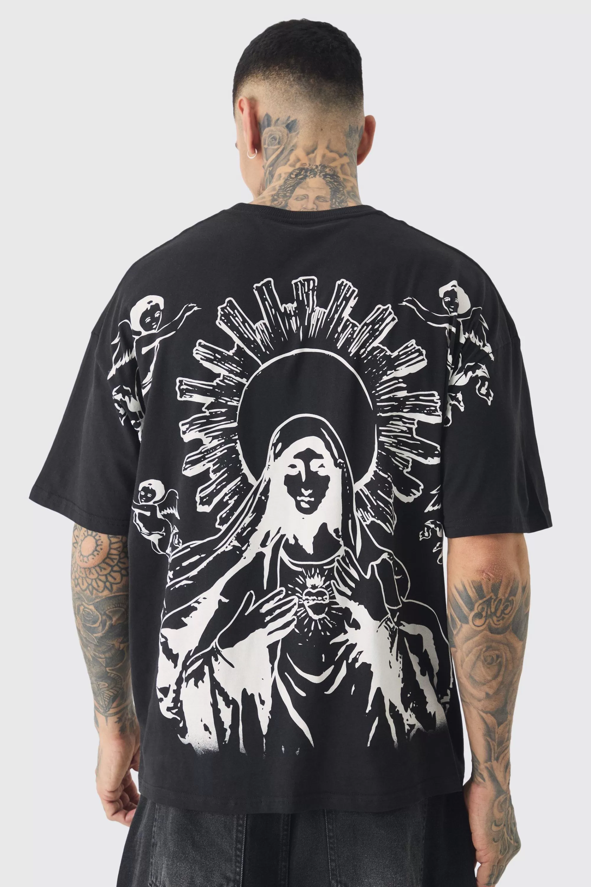 boohooMAN Tall Over The Seam Renaissance Back Print T-shirt In | UK black Store