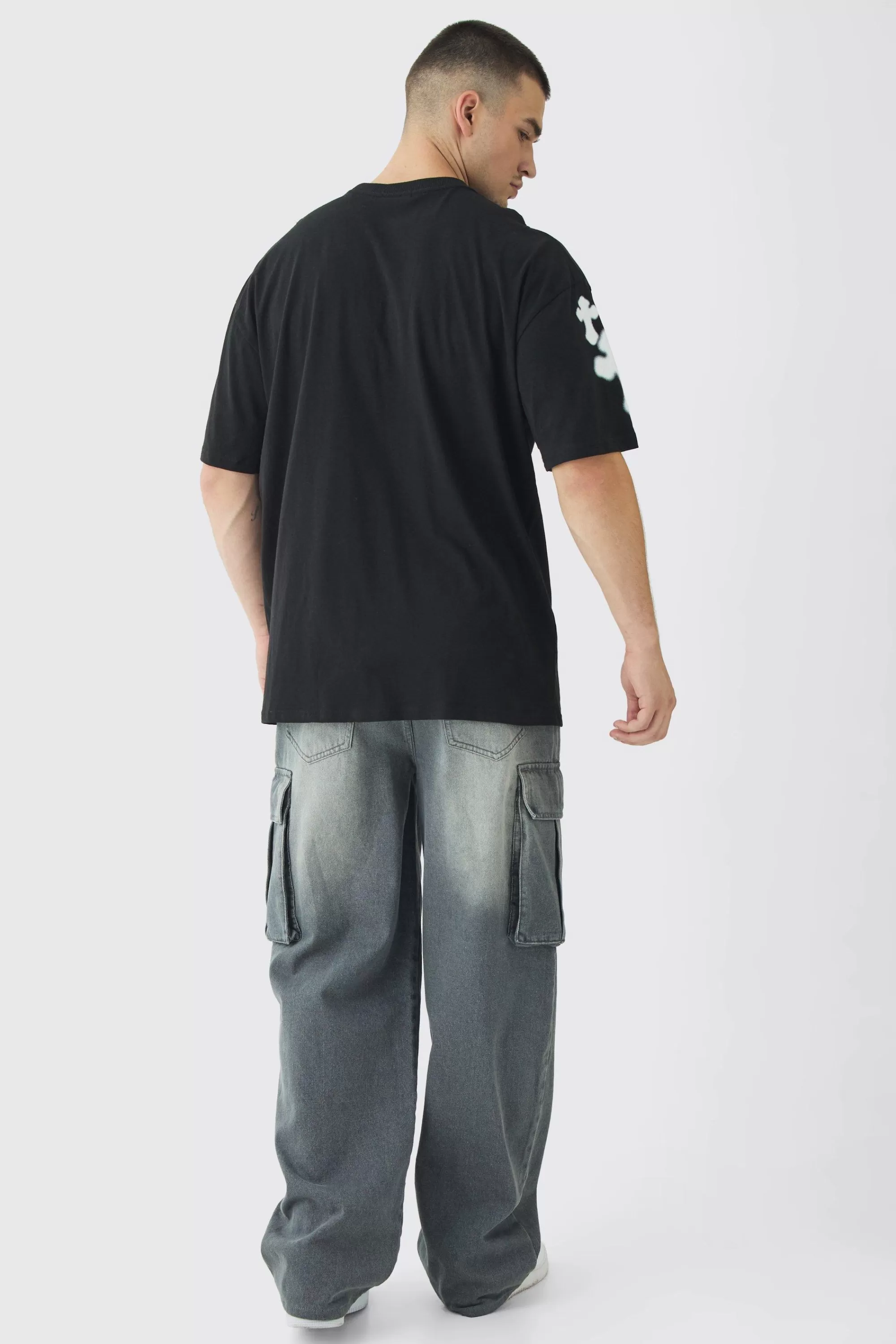 boohooMAN Tall Oversized Airbrush Cross Print T-Shirt | UK black Hot